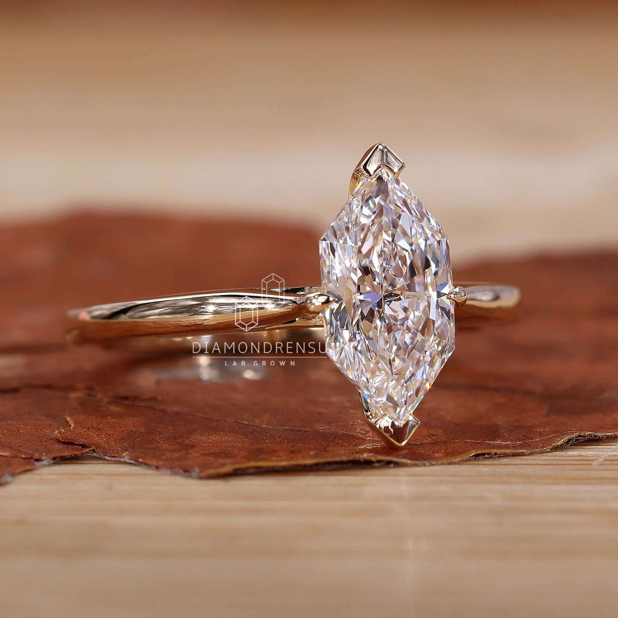 Dutch Marquise Cut Ring with a distinct cut for a modern look.