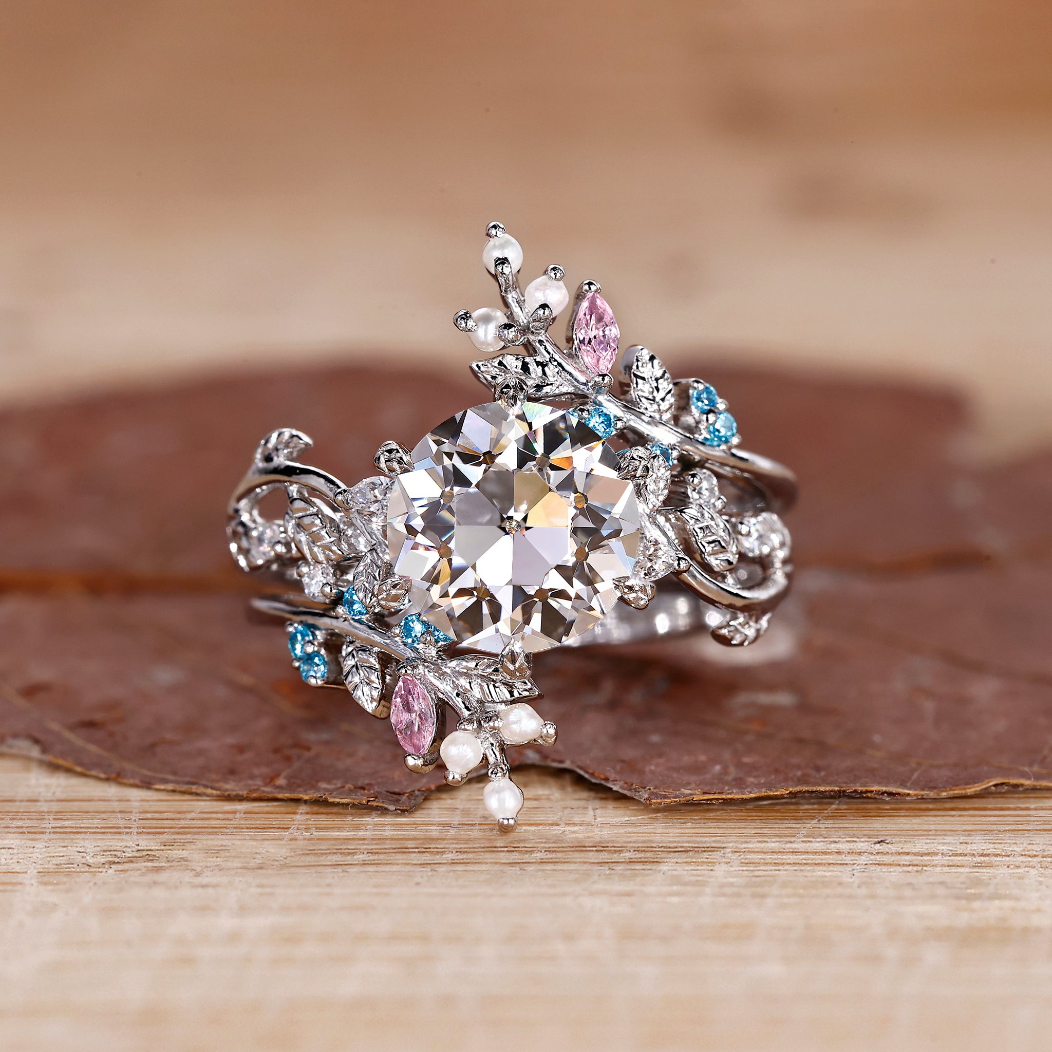 Nature inspired bridal set with white gold finish.

