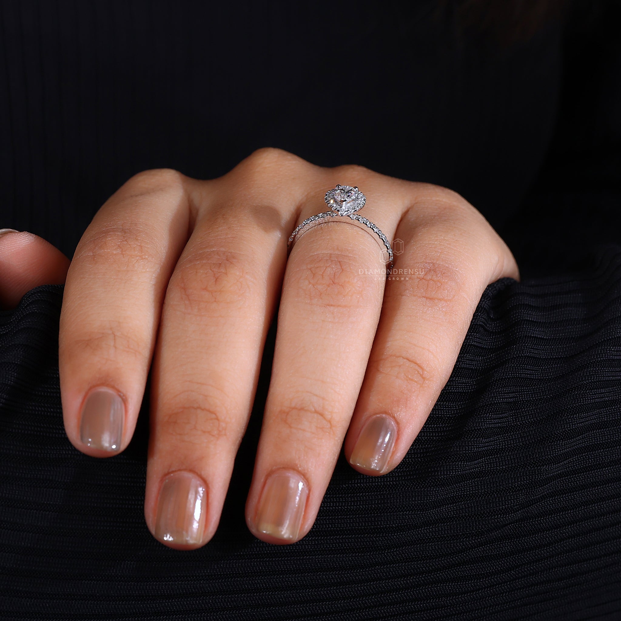 White gold engagement ring UK.
