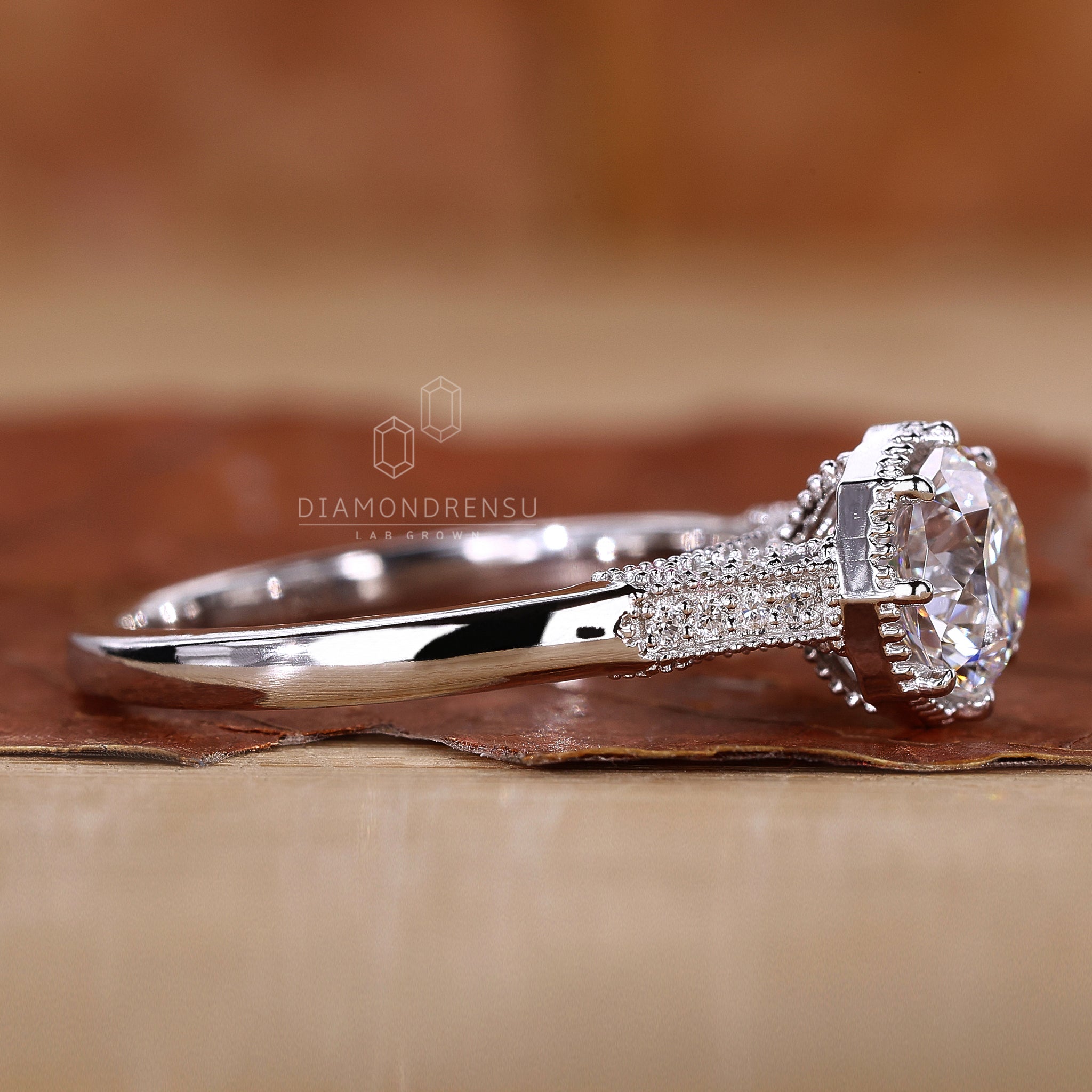 Hidden milgrain style vintage diamond ring.
