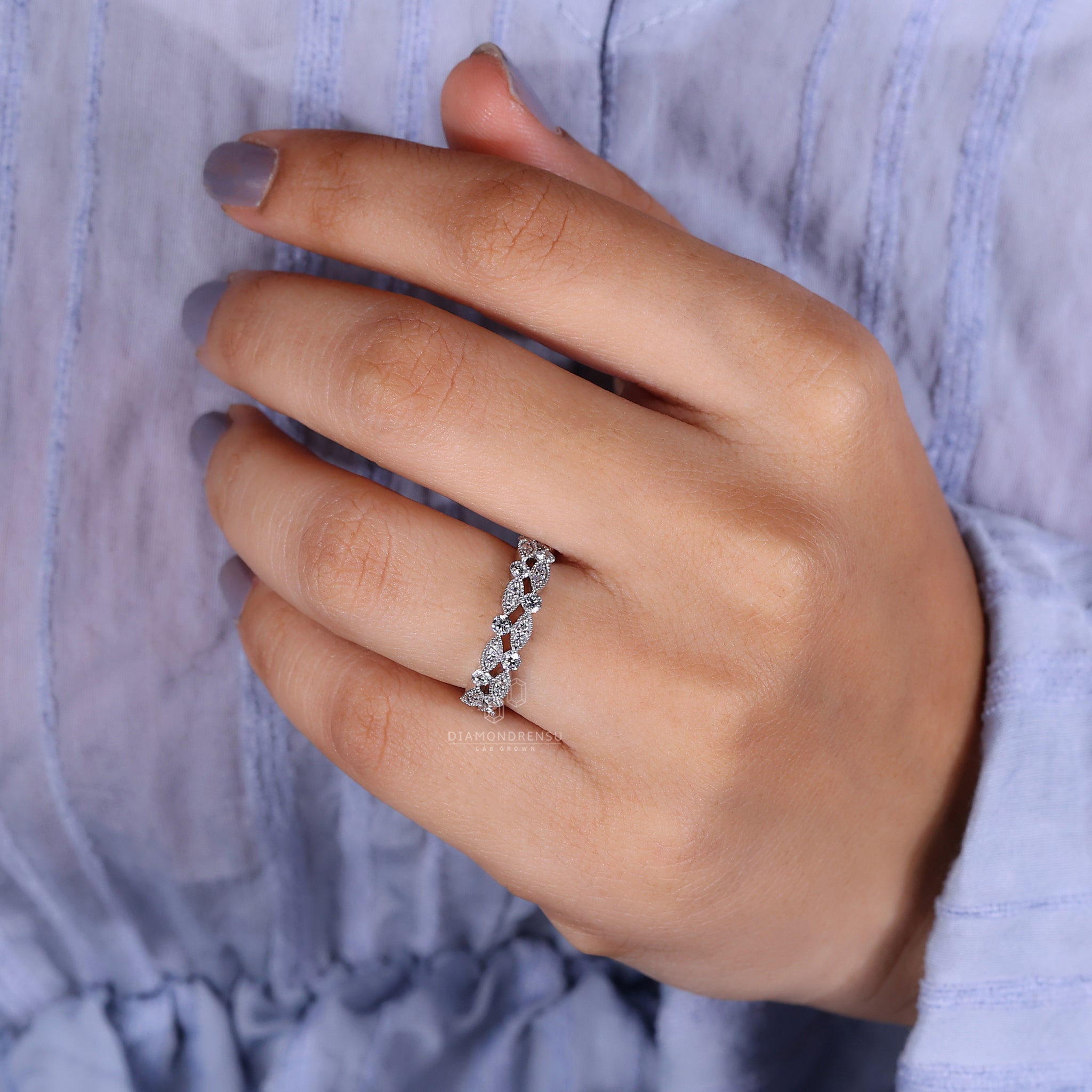 Milgrain Wedding Band With Round Diamond