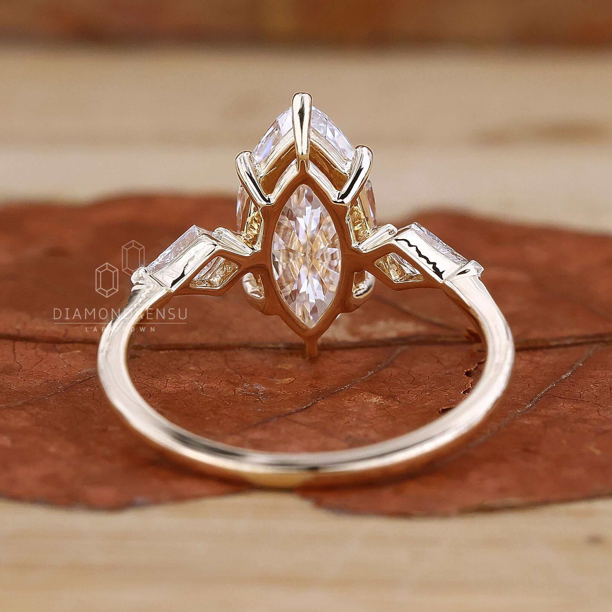 Stunning 3 diamond ring, ideal for engagements and significant life milestones.