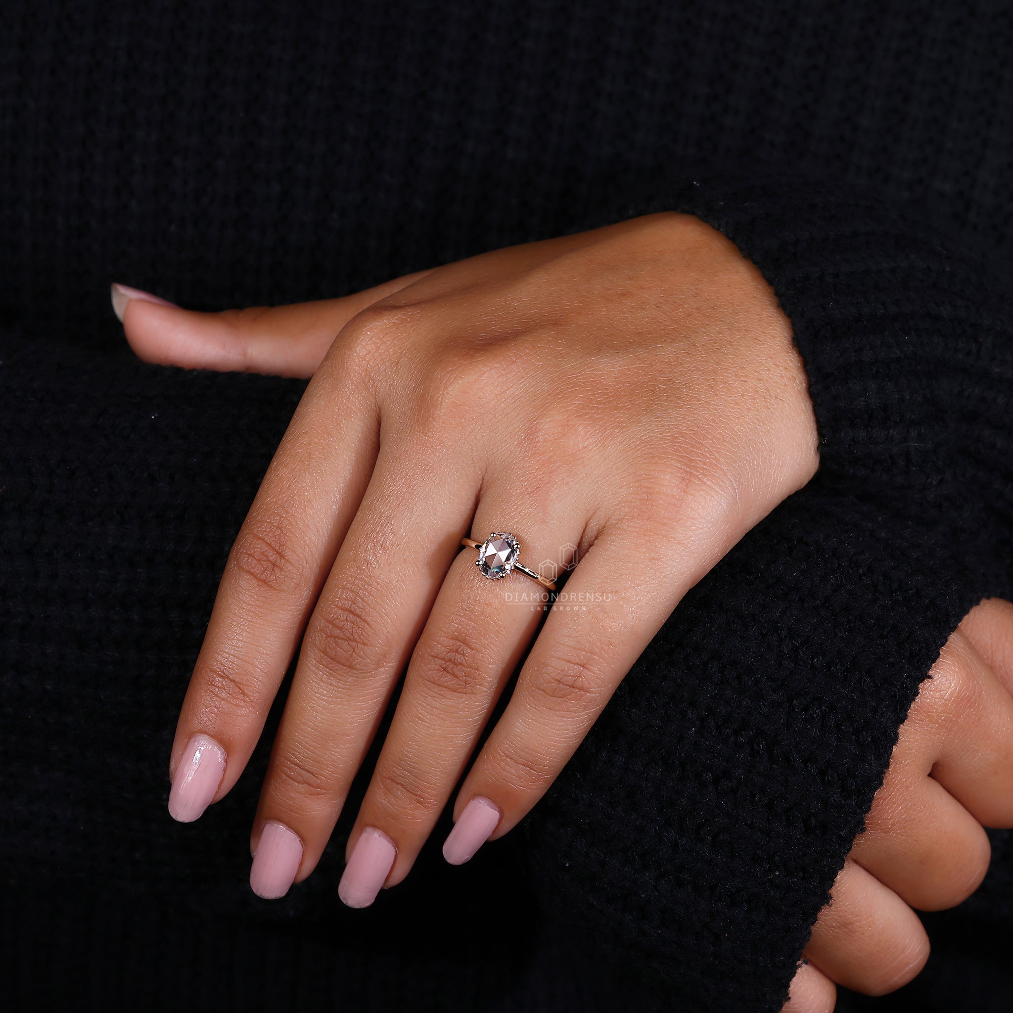 Yellow gold ring with rose cut ring detail
