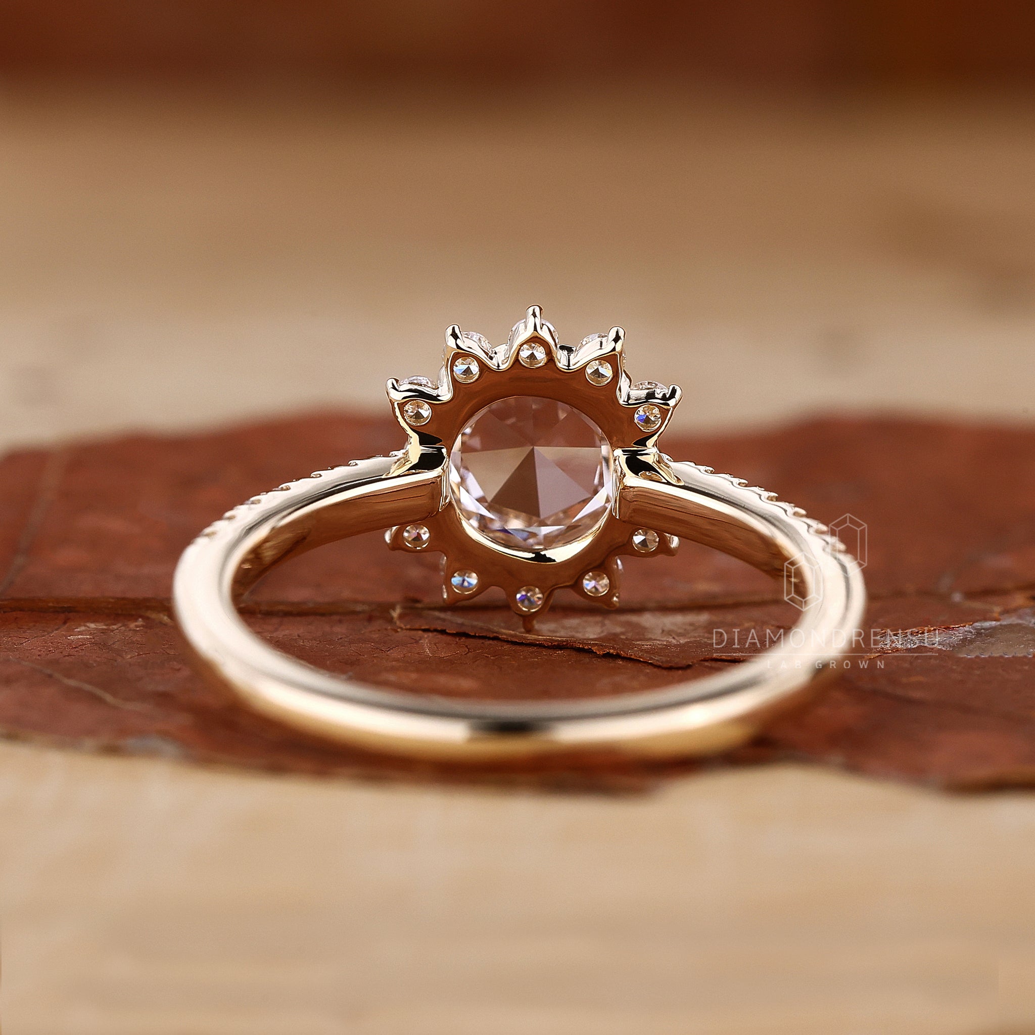 Round cut diamond ring in a sleek, modern setting for a perfect look.