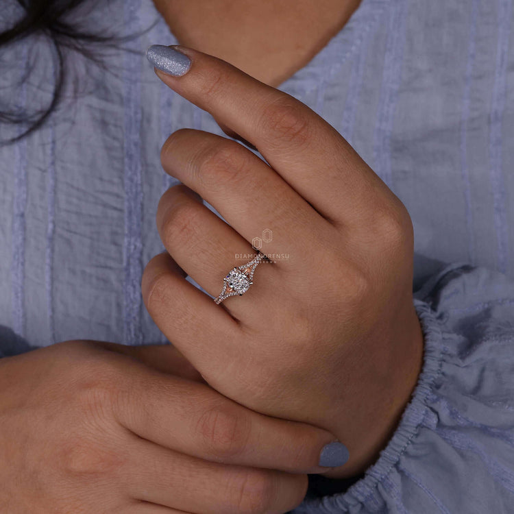 Elongated Cushion Cut diamond paired with a 4 prong claw setting to maximise brilliance and charm.
