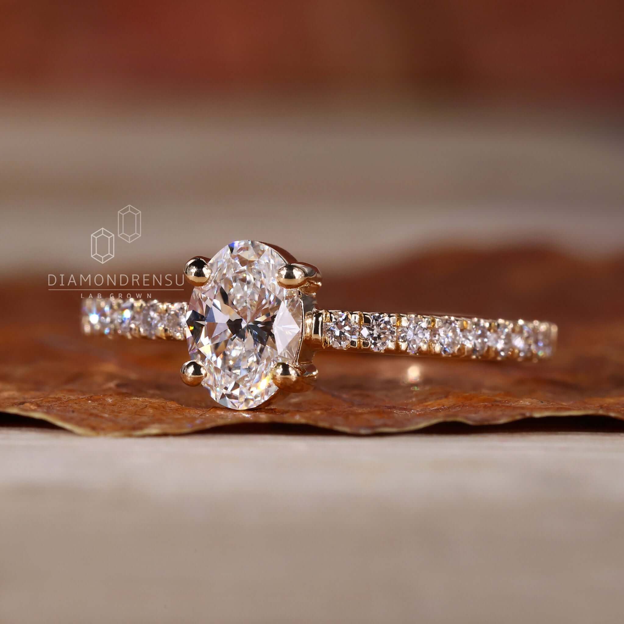 oval engagement ring