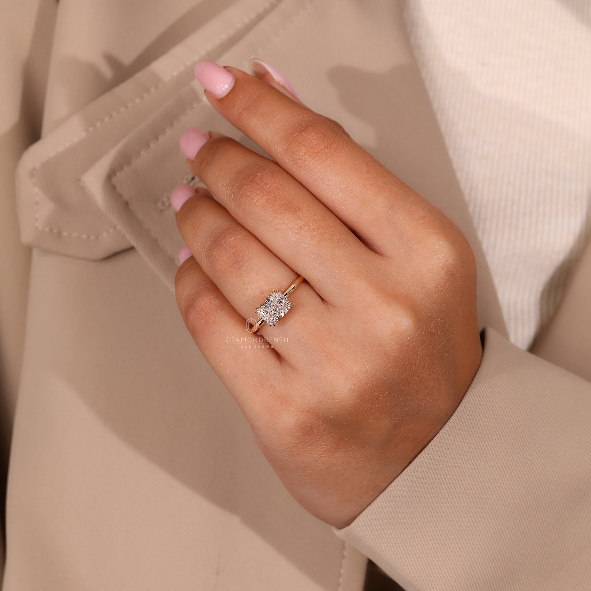 Custom handmade ring from Diamondrensu UK jewellery collection.
