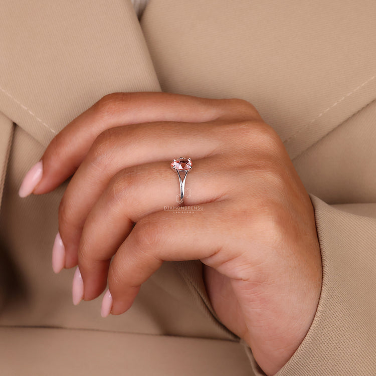 Solitaire engagement ring with rose cut ring
