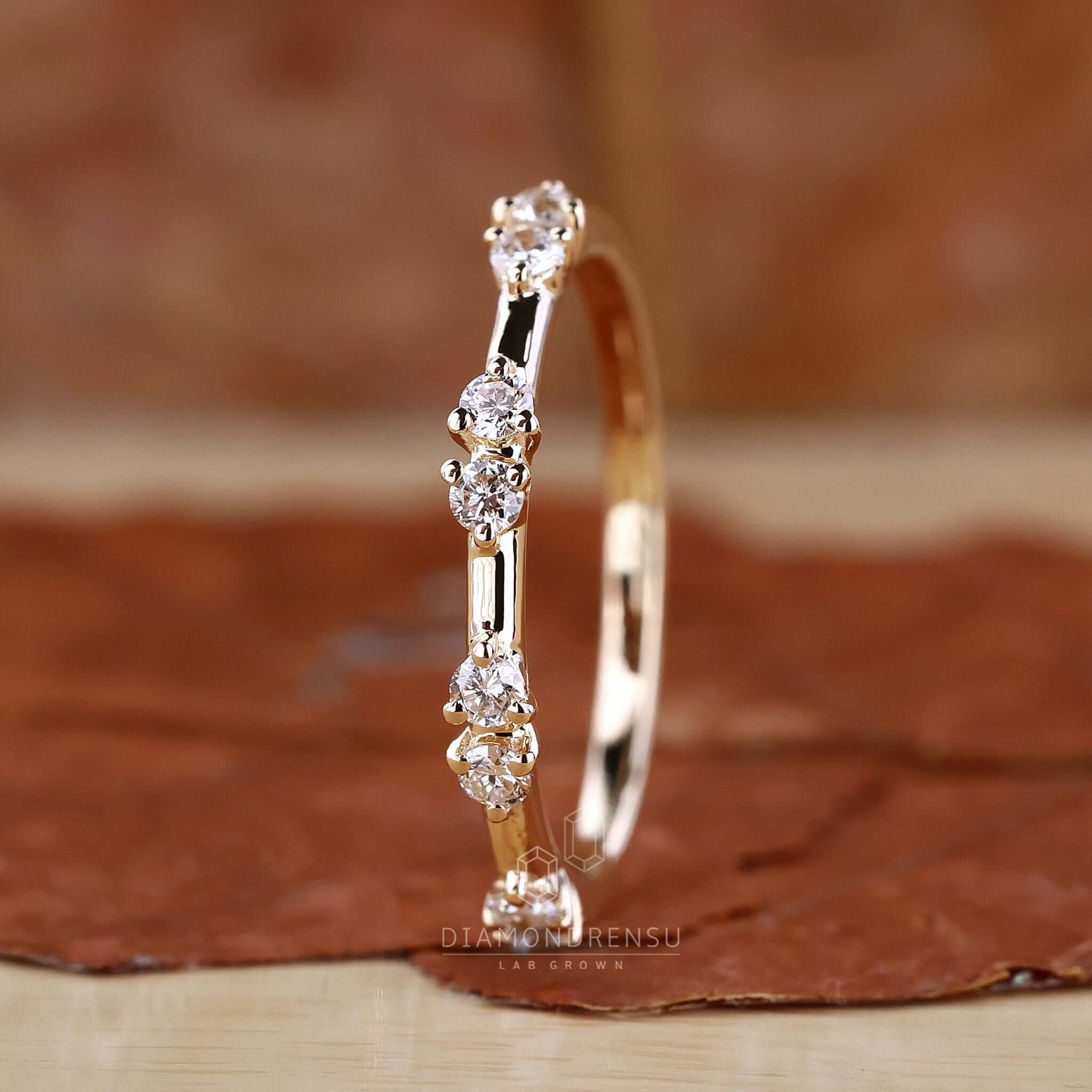 floating bubble diamond wedding band