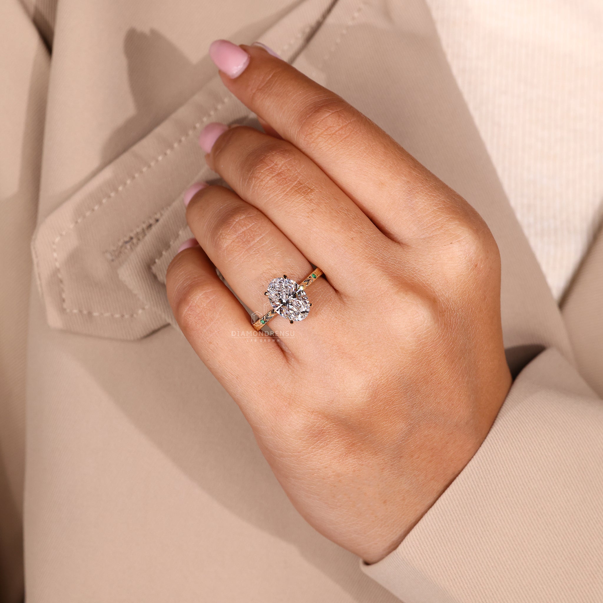Buy engagement ring with IGI certified lab grown diamond and custom design.

