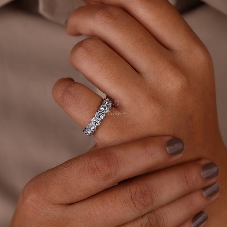 Halo Wedding Band in Round Cut Diamond