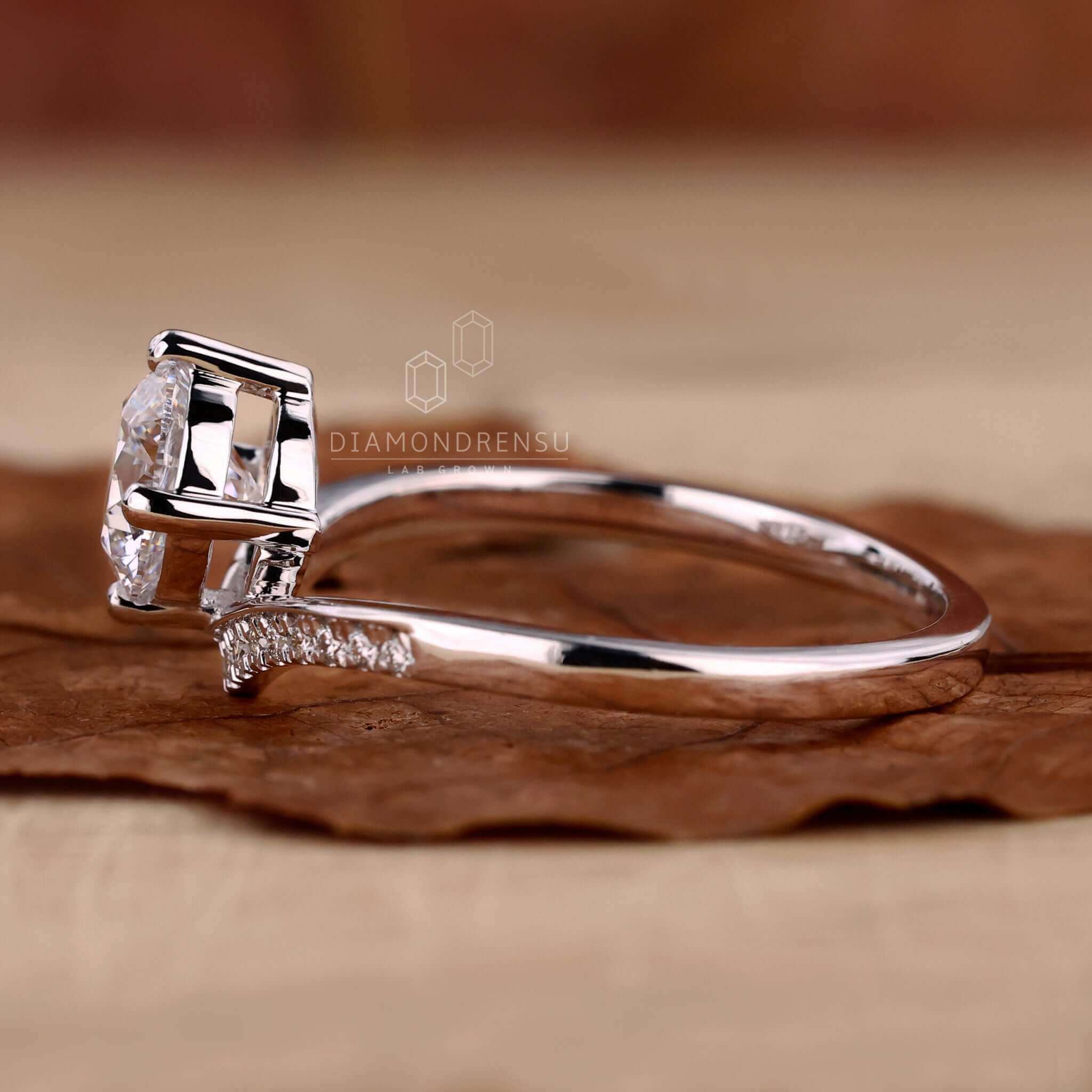 diamond ring for her