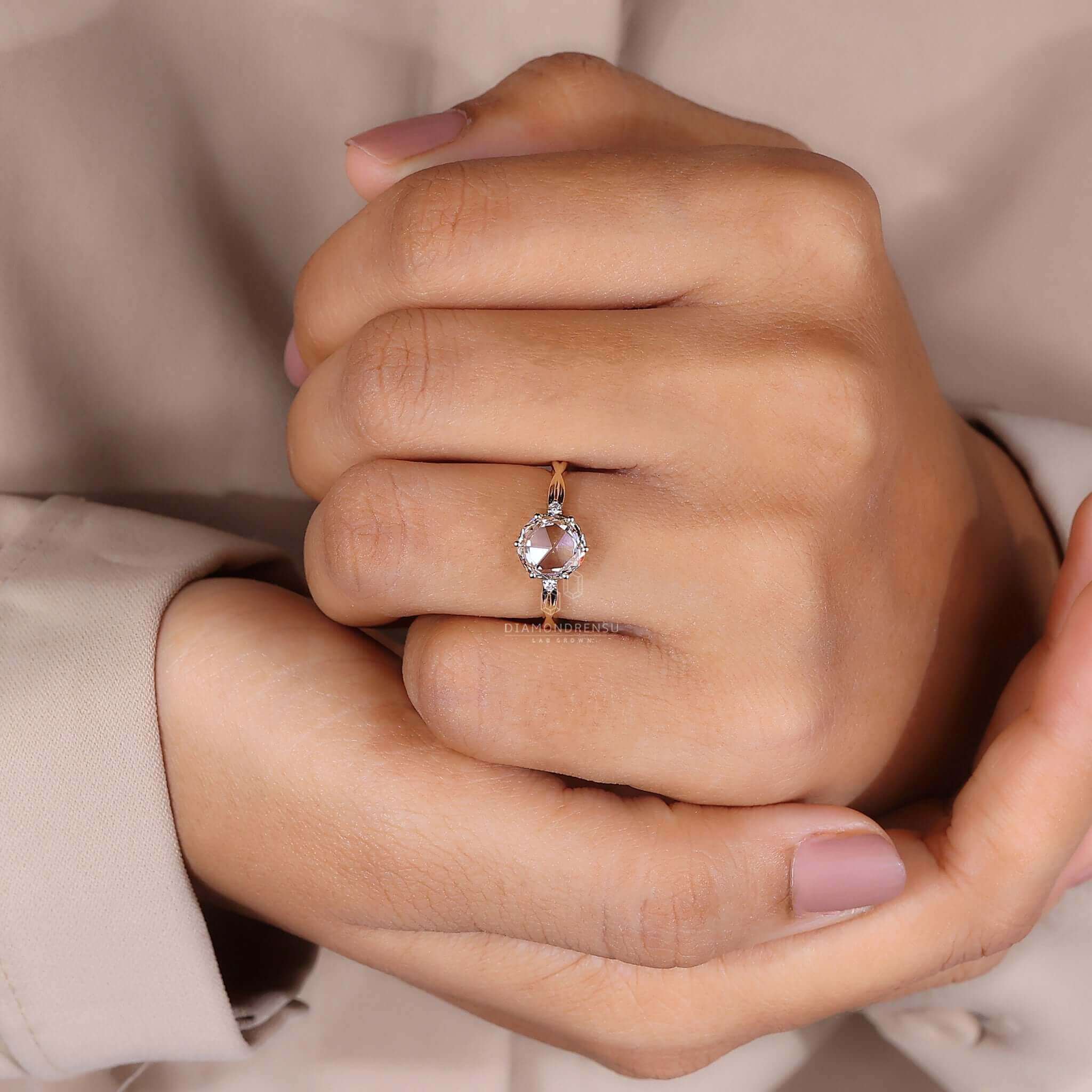 Round rose cut diamond ring with sparkling accents, ideal for engagements or anniversaries.