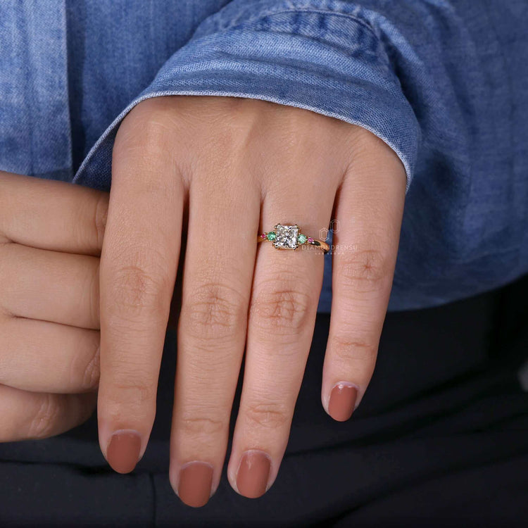 Green sapphire ring UK crafted with igi certified Lab Grown Diamond and stunning pink sapphire accents for timeless charm.
