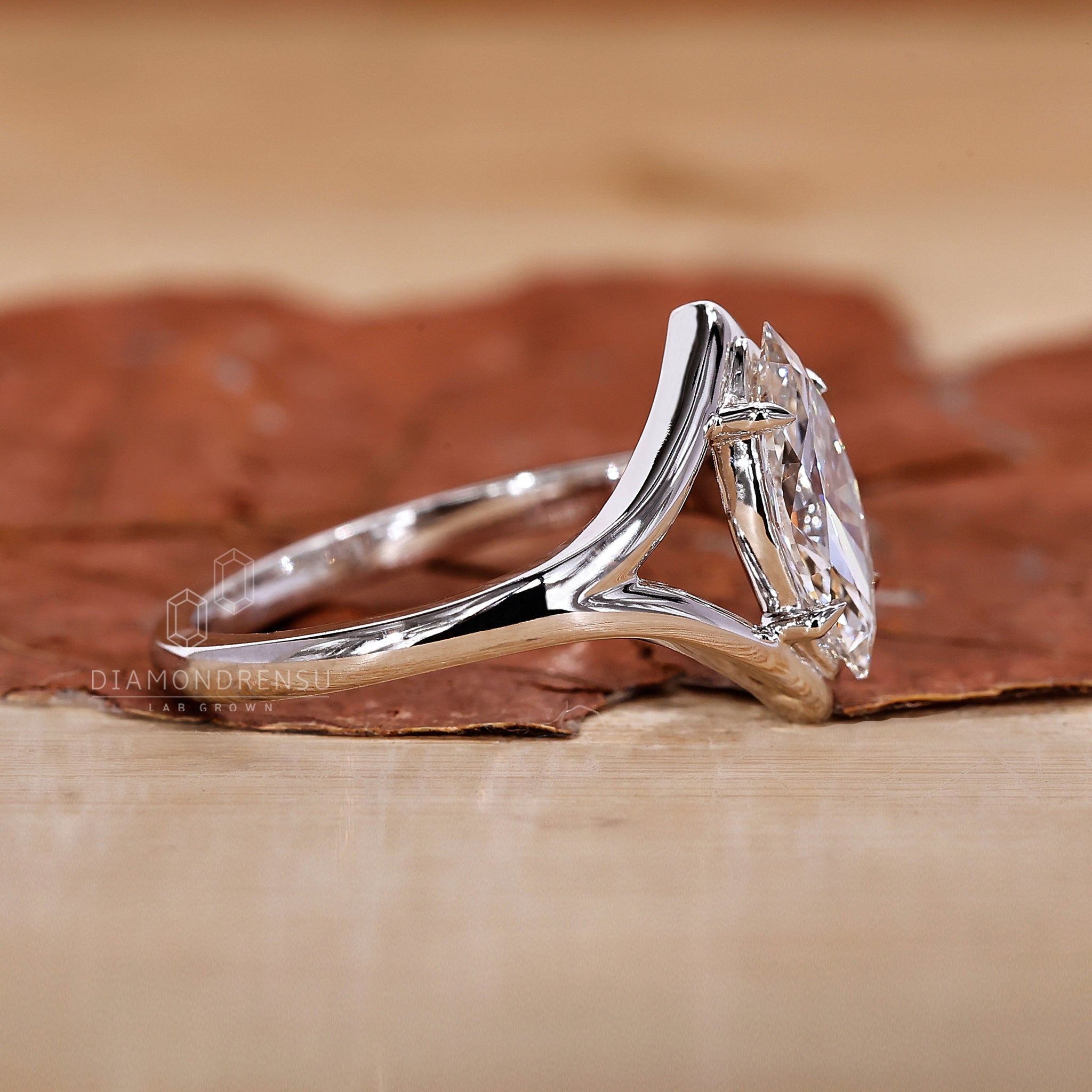 Buy engagement ring with solitaire diamond engagement ring.

