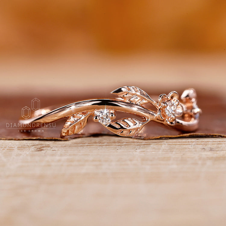 Buy wedding band crafted from rose gold and lab grown diamonds.