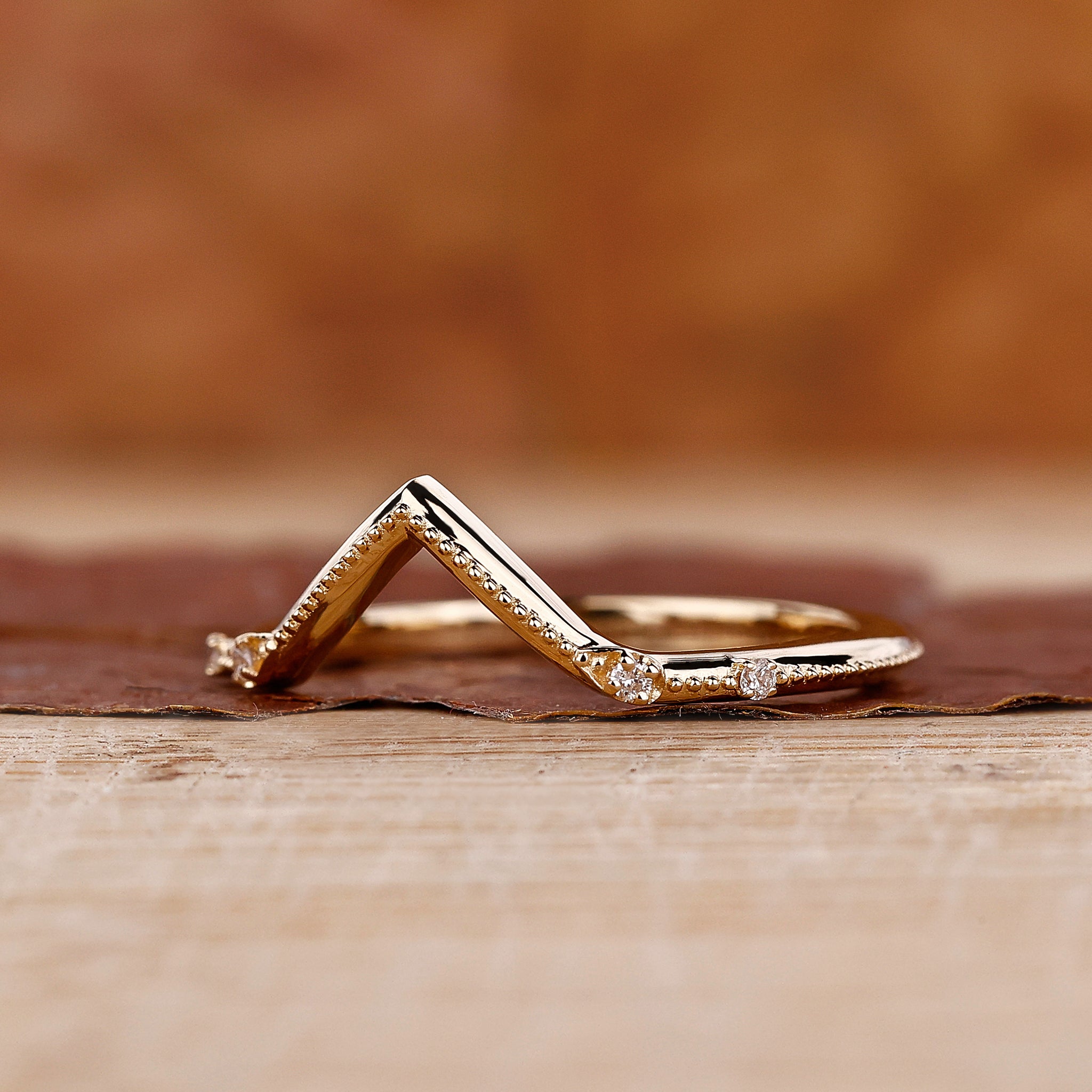 Milgrain band with lab grown diamonds.
