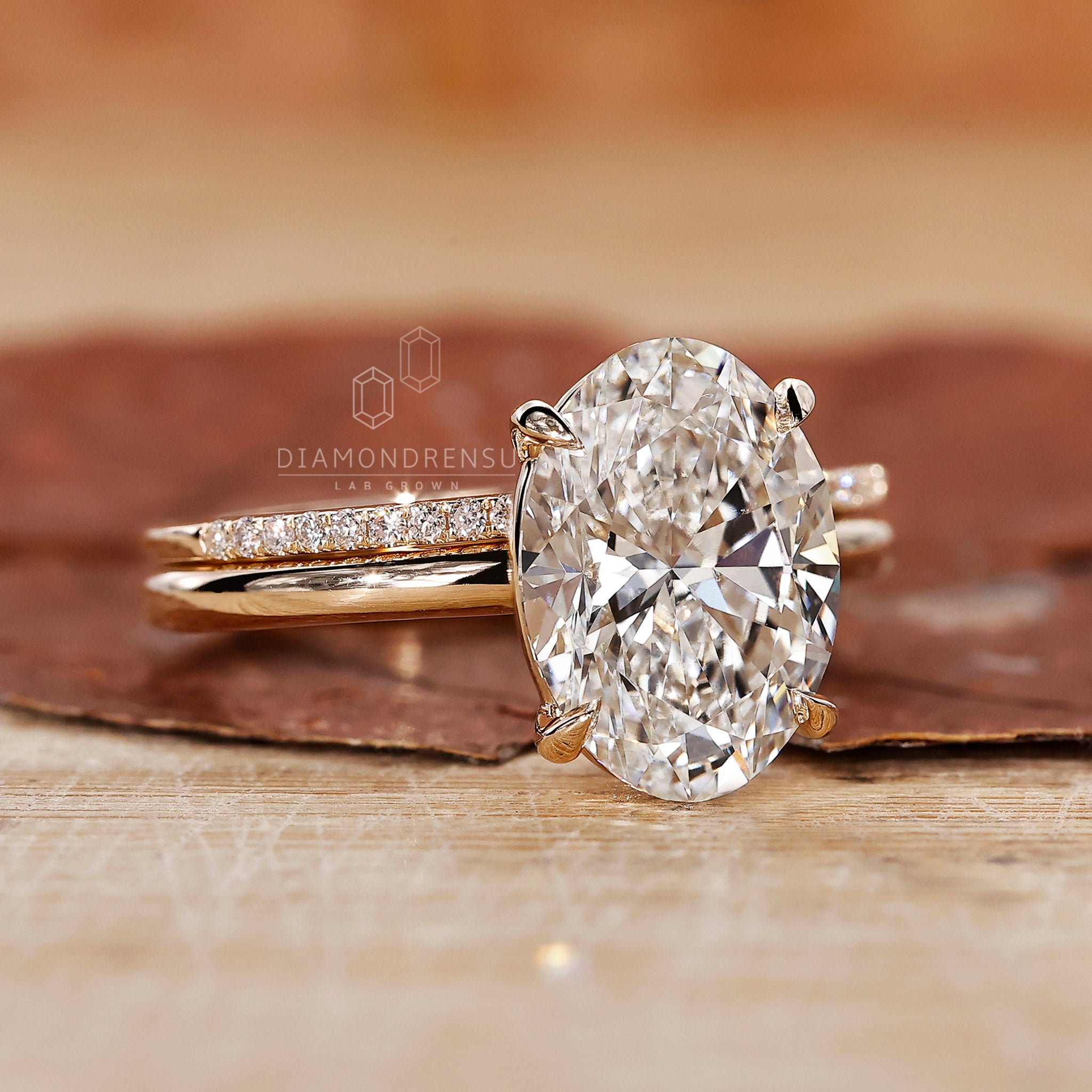 4 prong claw setting ring with half eternity wedding band.
