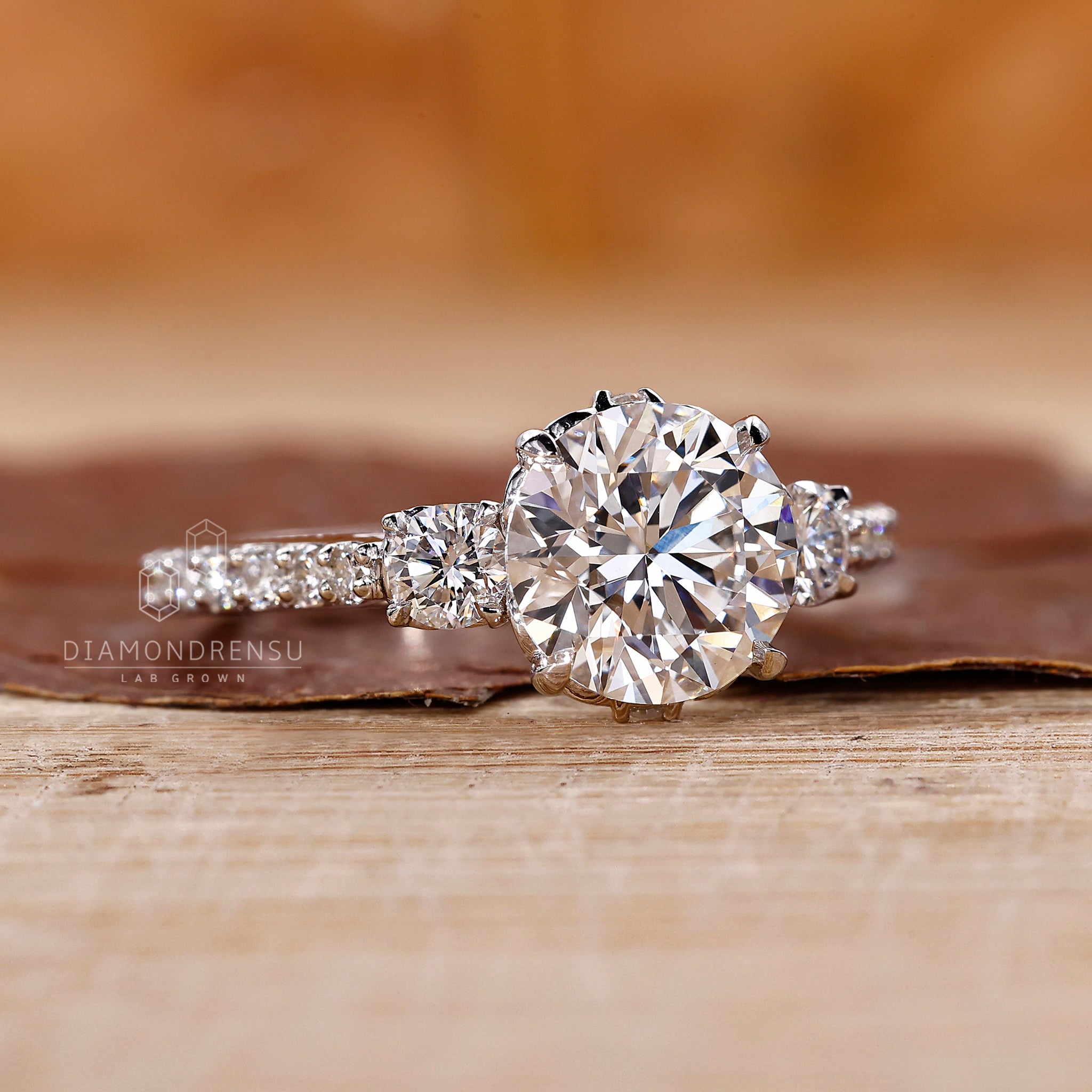 Milgrain setting ring in round cut engagement ring design
