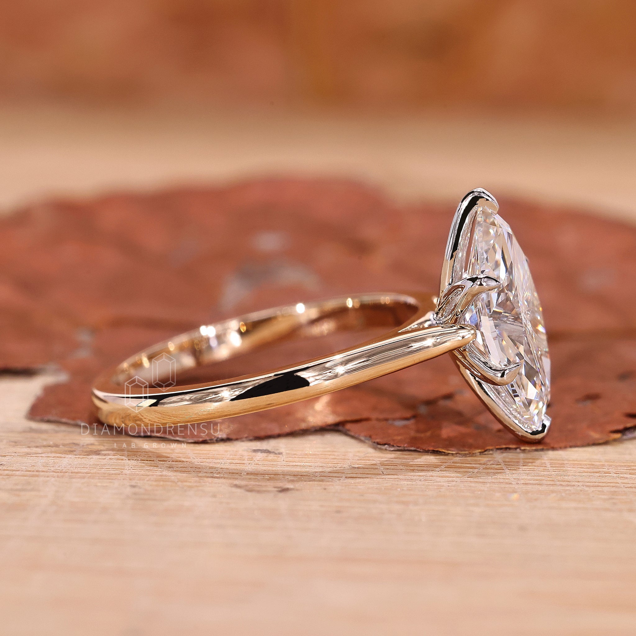 IGI Certified diamond ring ensuring quality and authenticity.
