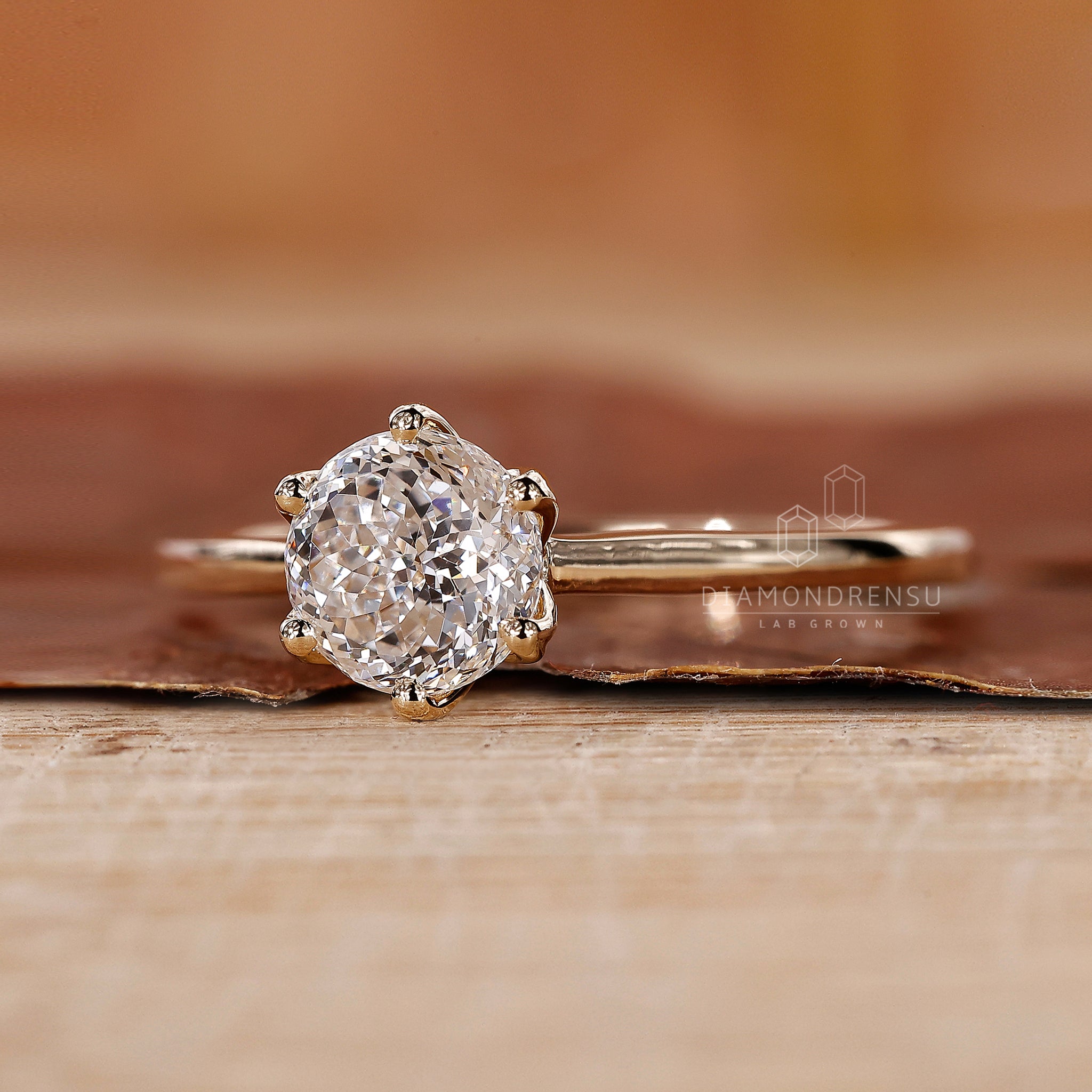 Lab Grown Diamond set in a modern, eco-friendly ring design.
