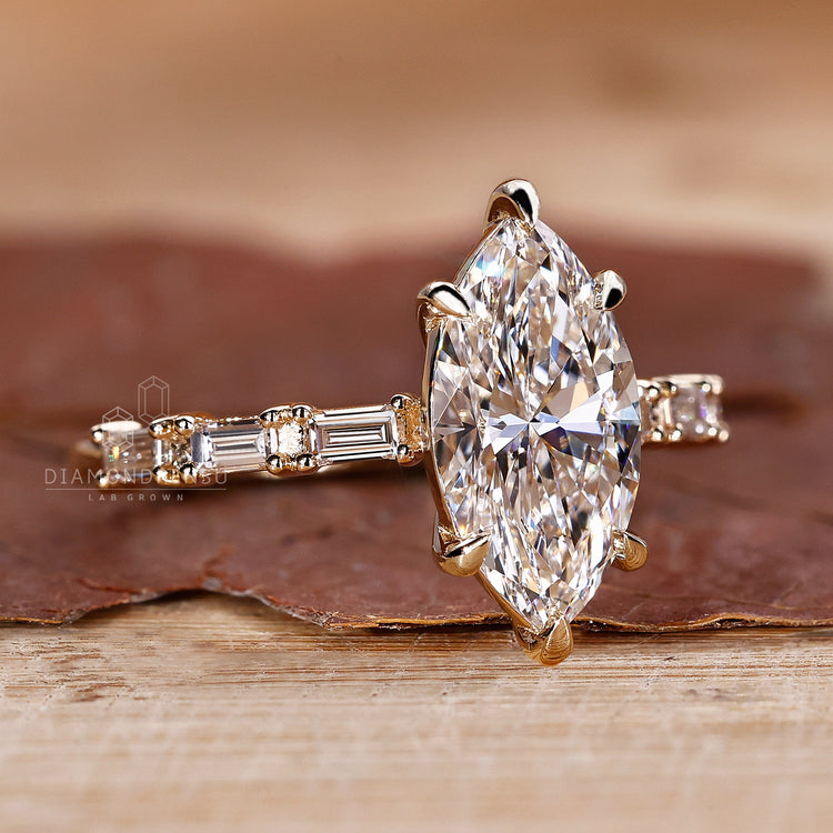 6 claw prong ring keeps diamond in place.
