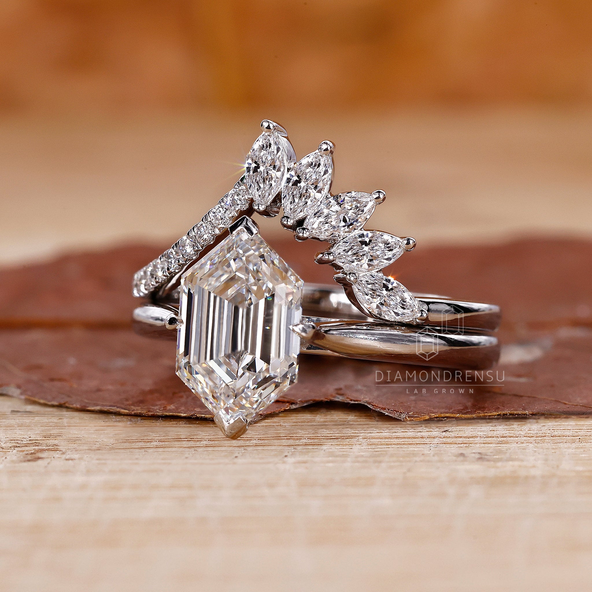 IGI certified Lab Grown Diamond bridal set with handmade jewellery details.
