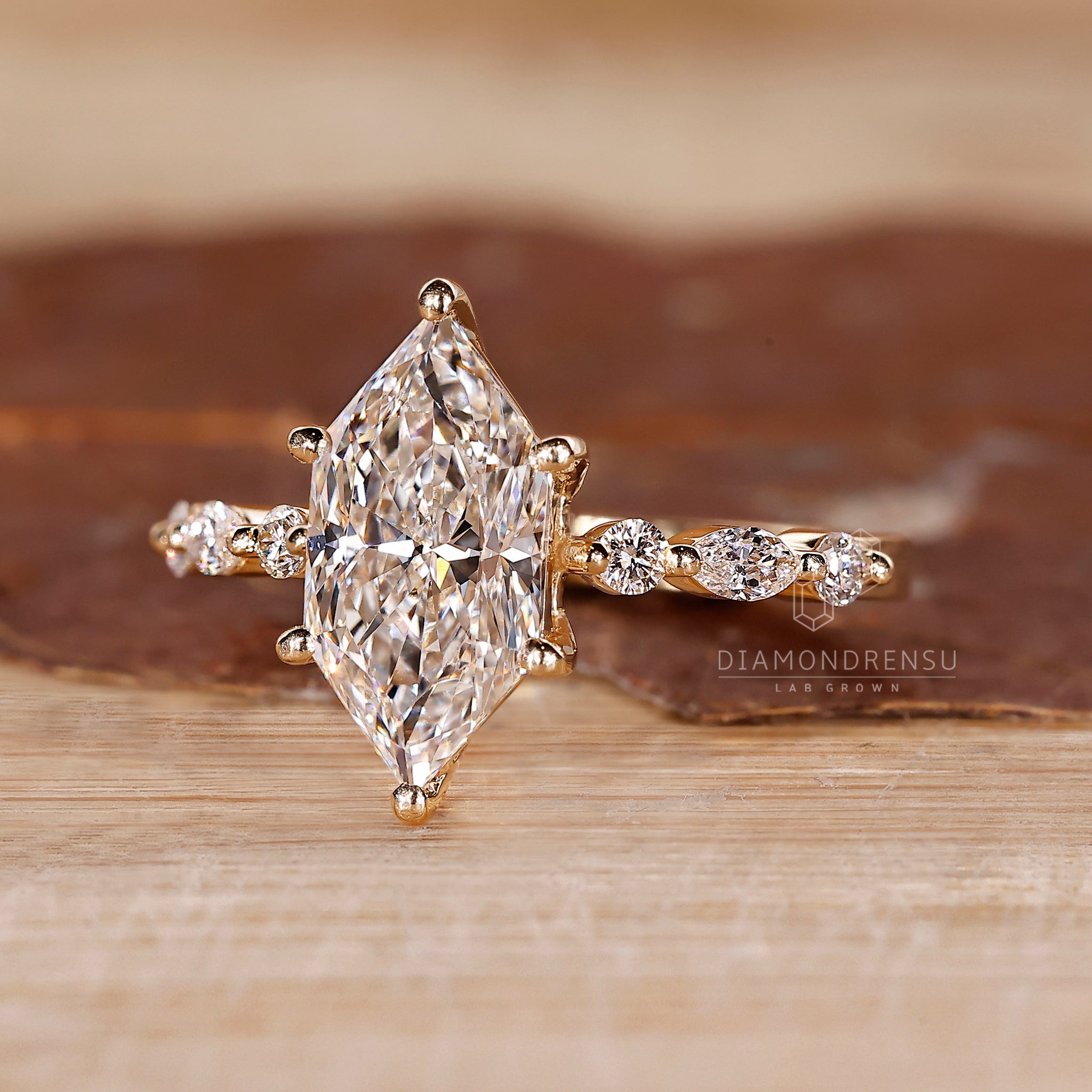 6 prong setting ring holding the Dutch Marquise securely.
