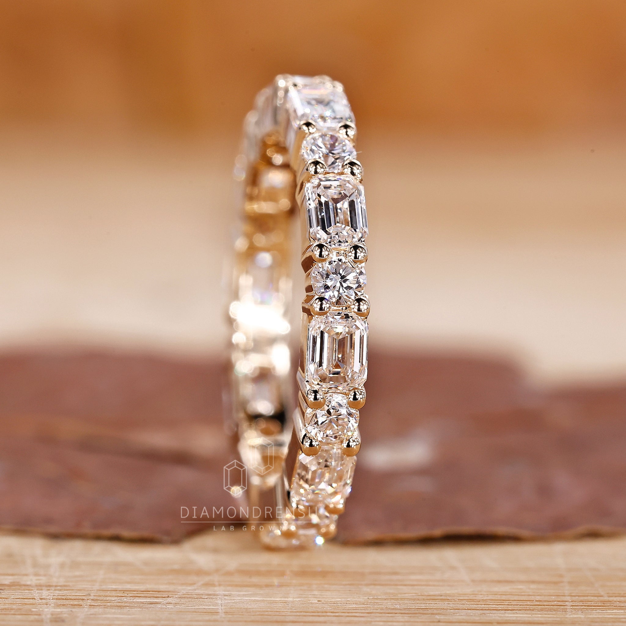 Prong Setting for emerald diamond band
