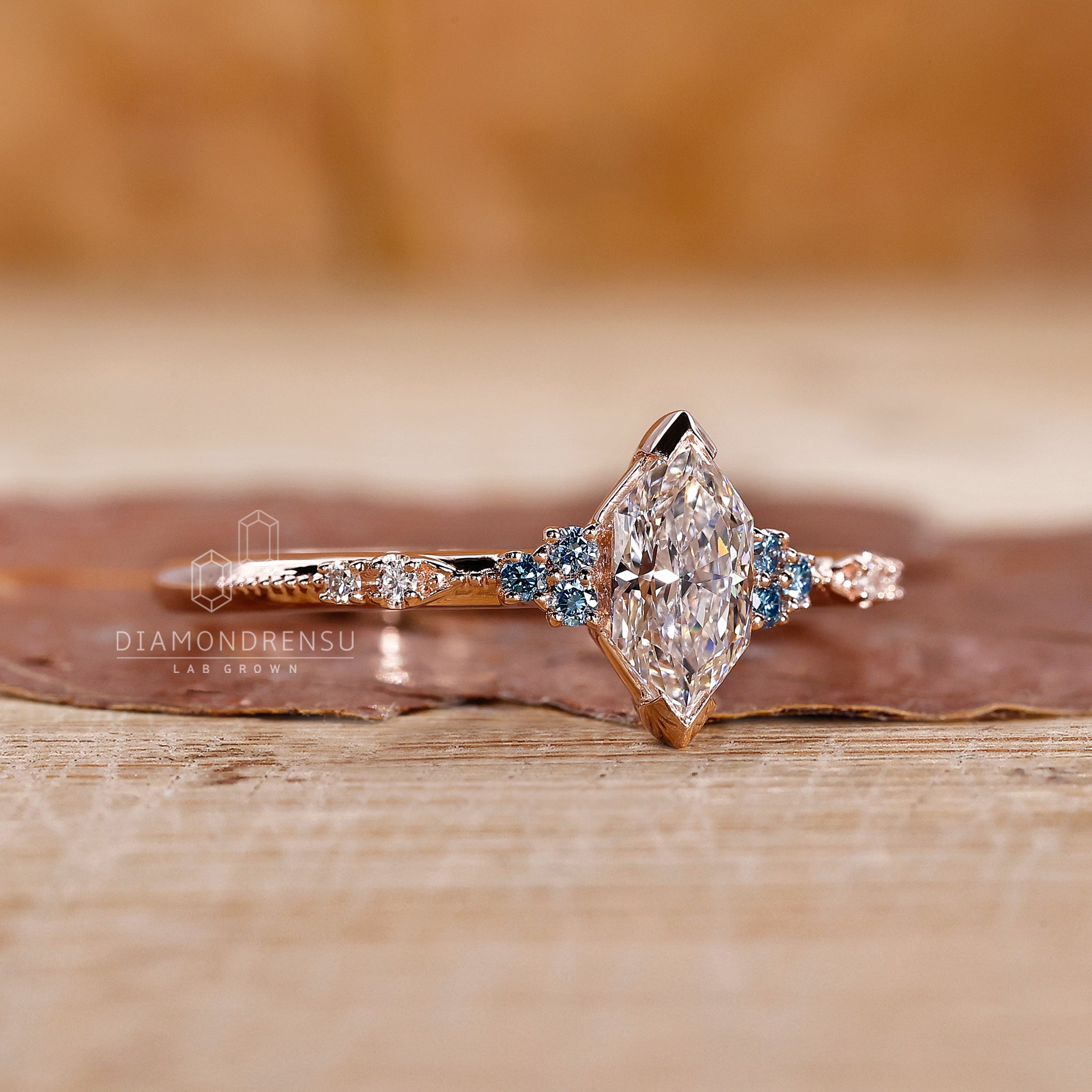 IGI certified and handmade ring by Diamondrensu UK.
