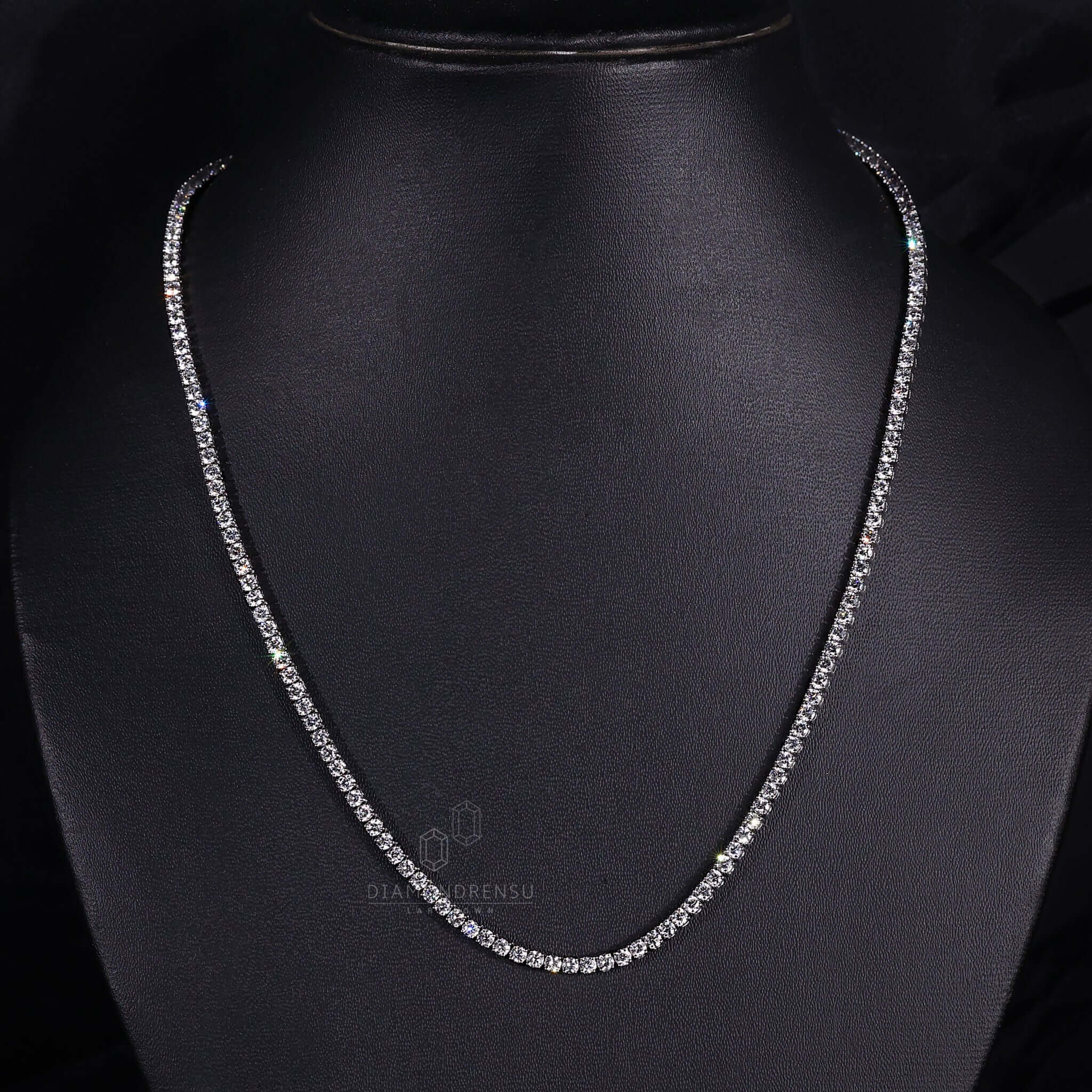 round lab grown diamond necklace