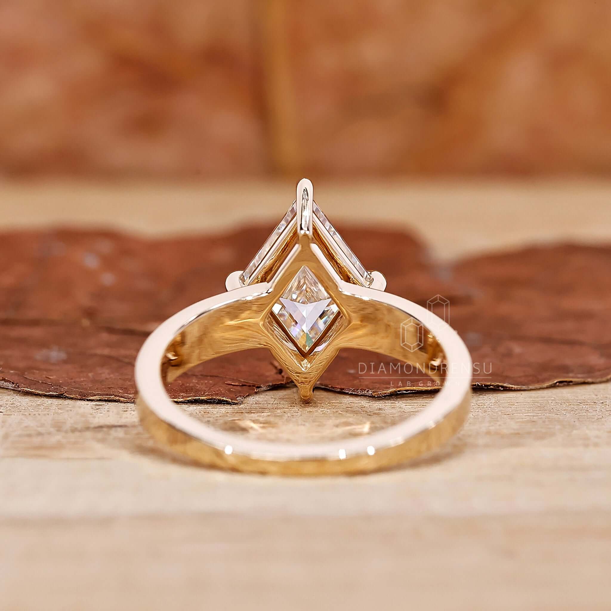 Solitaire Diamond Ring with a brilliant centre stone for a timeless look.