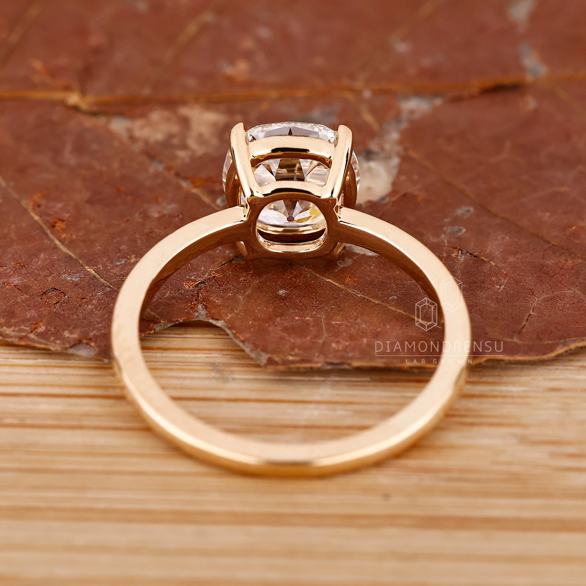 Lab grown diamond with excellent clarity.
