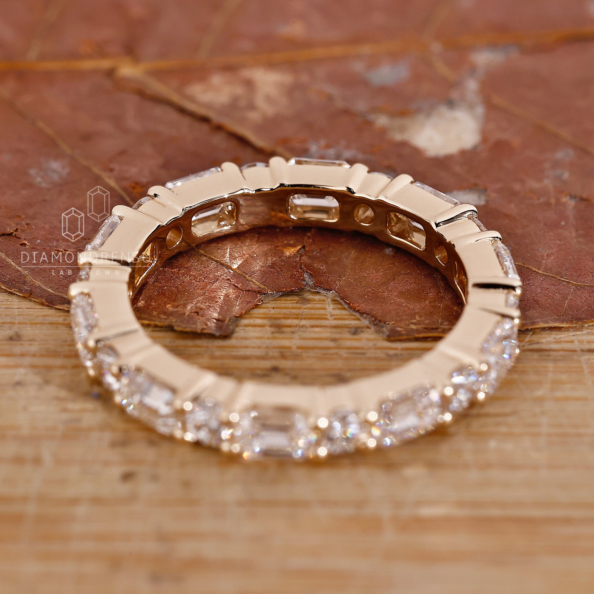 Emerald Diamond Band with round diamond
