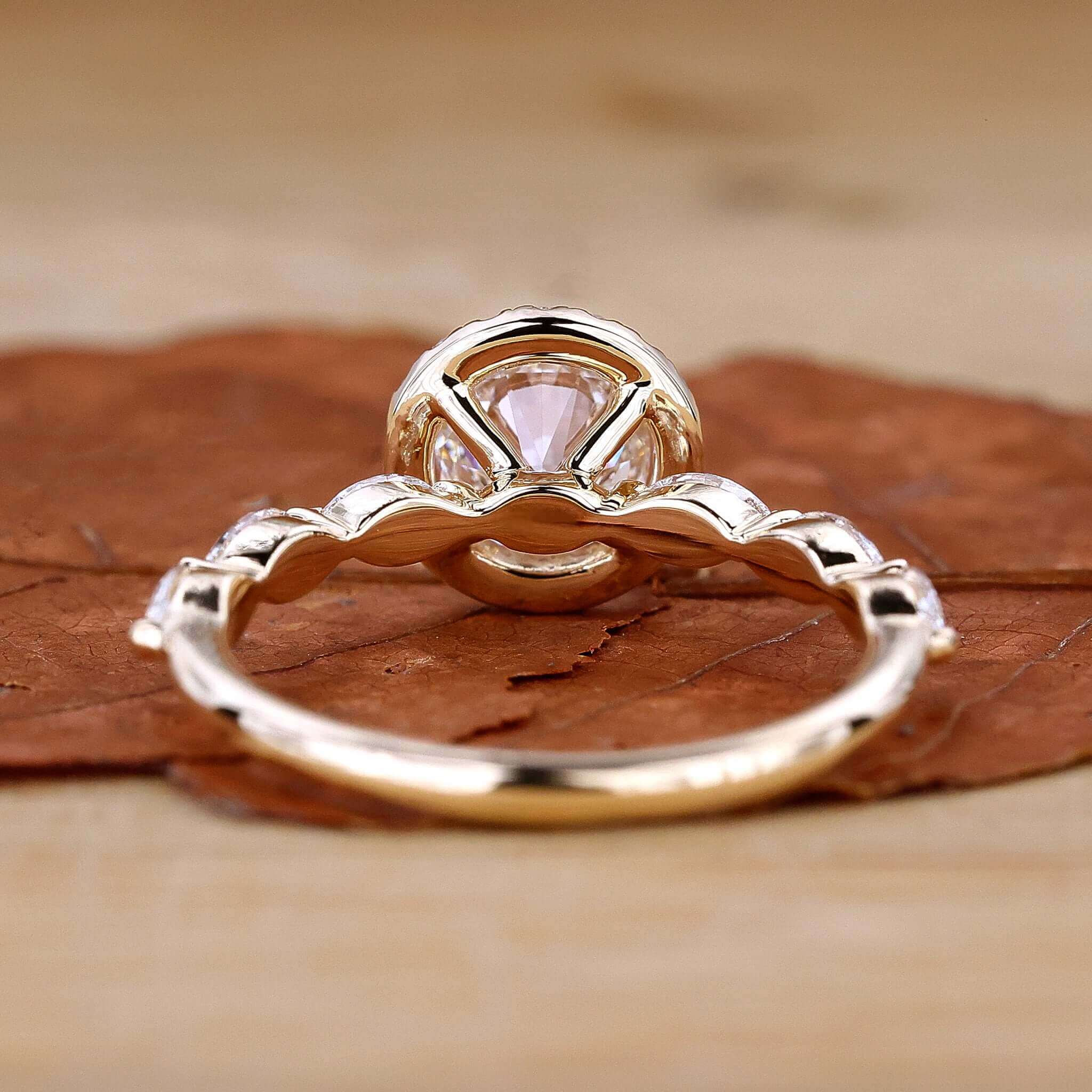 lab grown diamond wedding ring