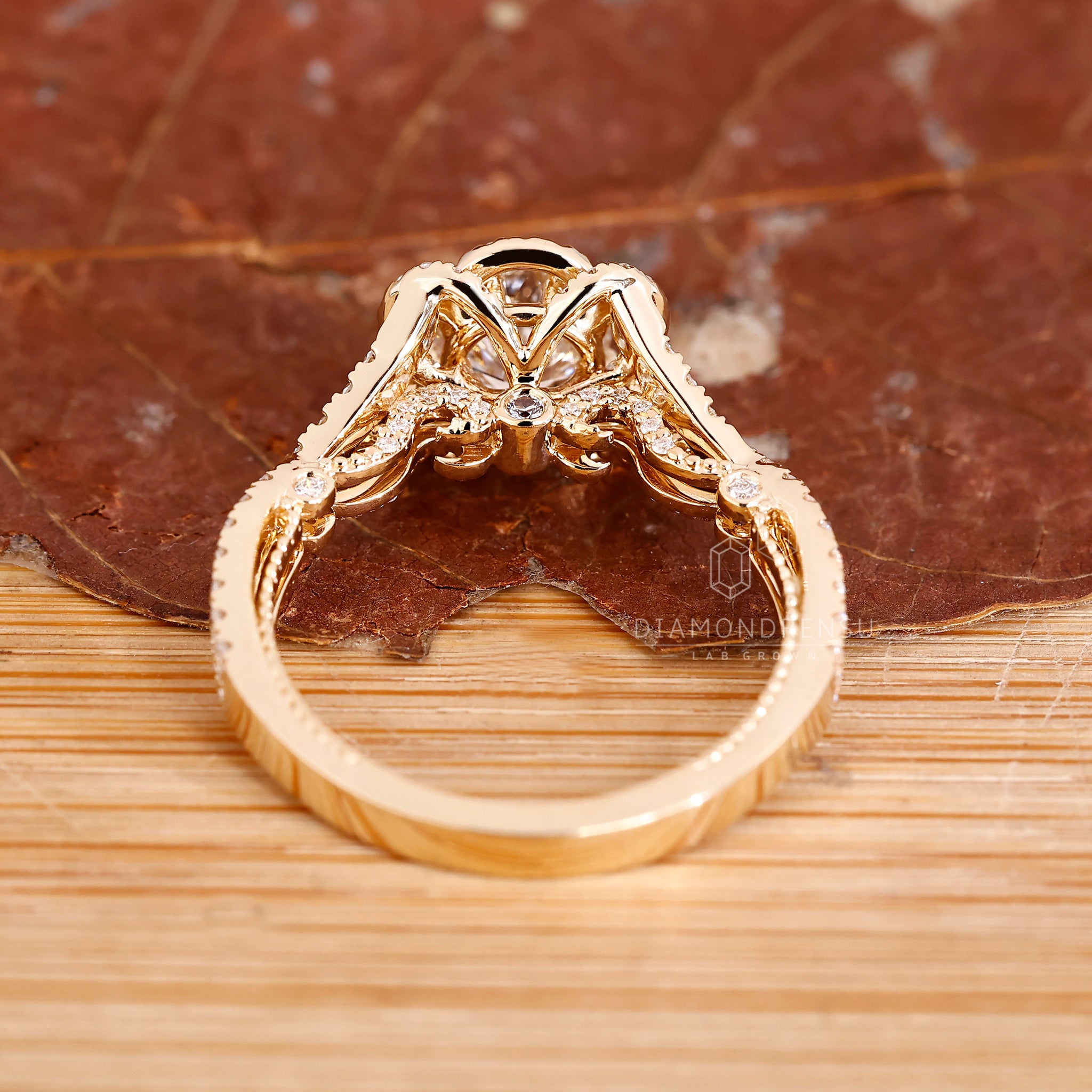Prong setting ring with Jubilee cut diamond.
