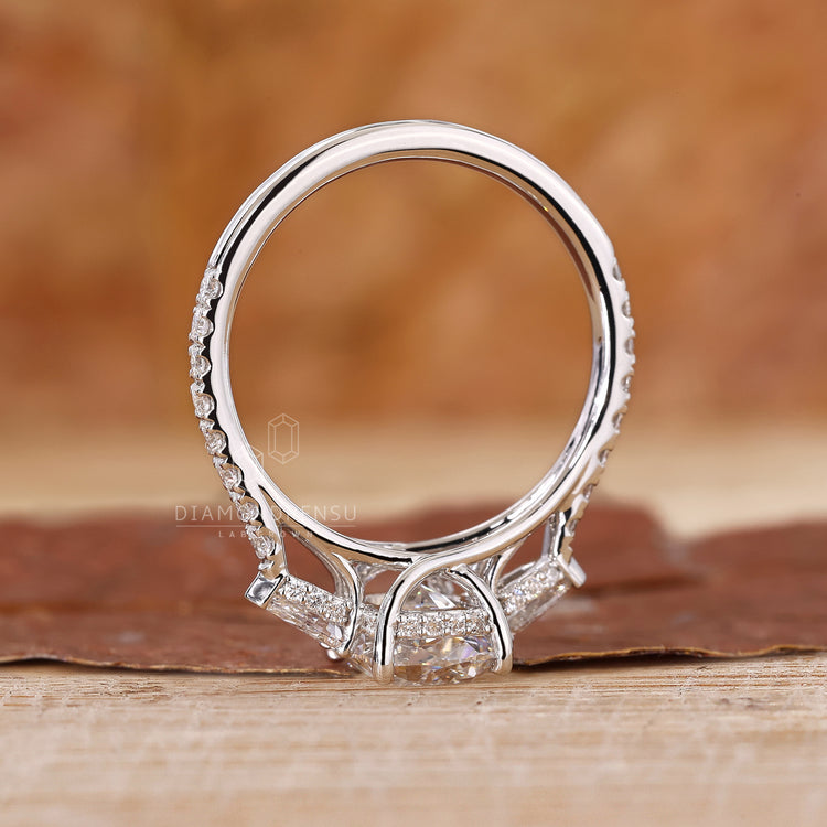 Prong setting on handmade ring
