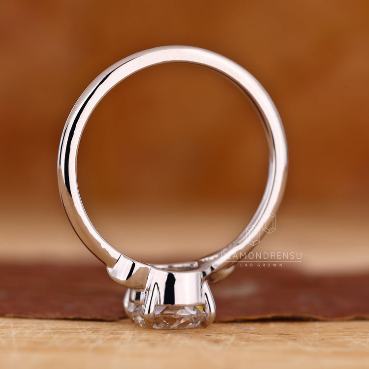 IGI certified Lab Grown Diamond ensures quality.
