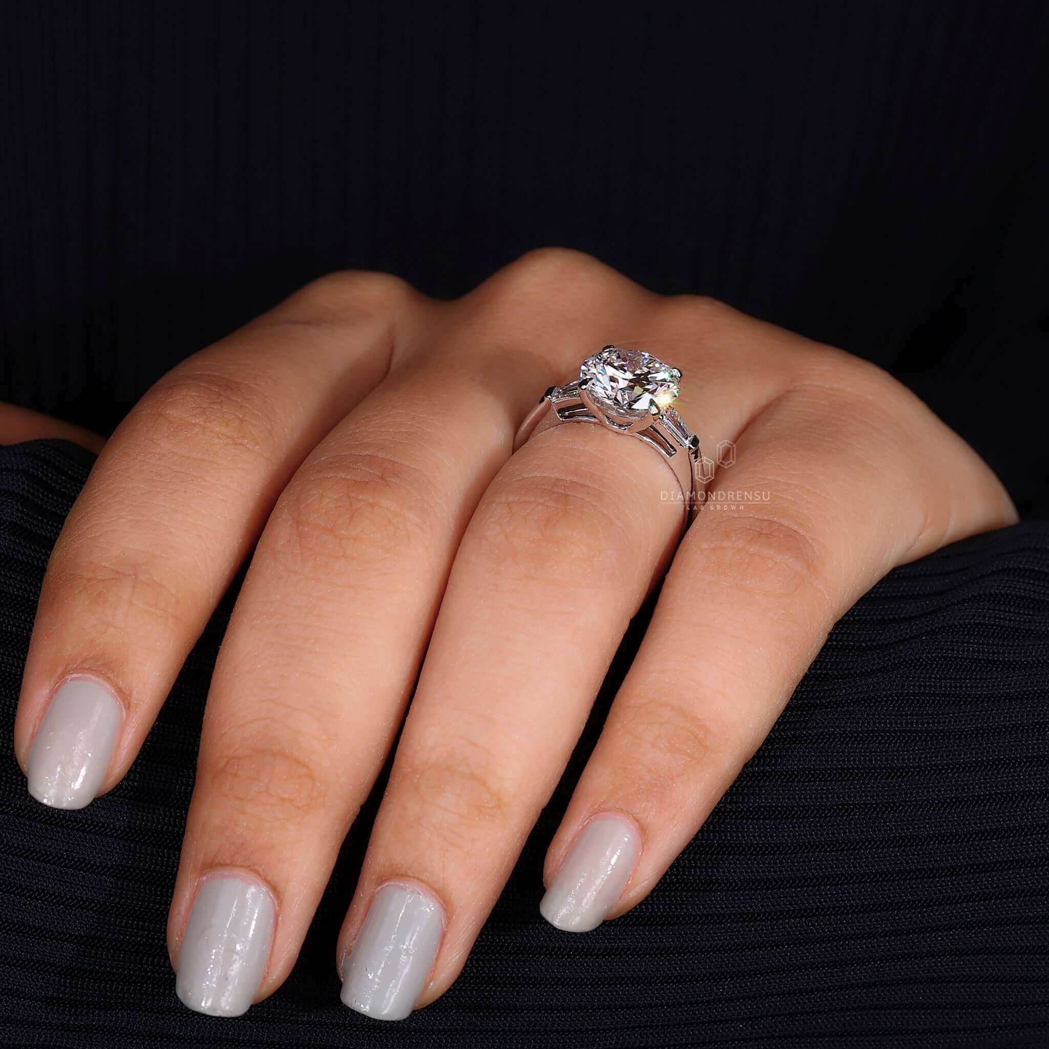 White gold ring offering a timeless and luxurious finish for special moments.