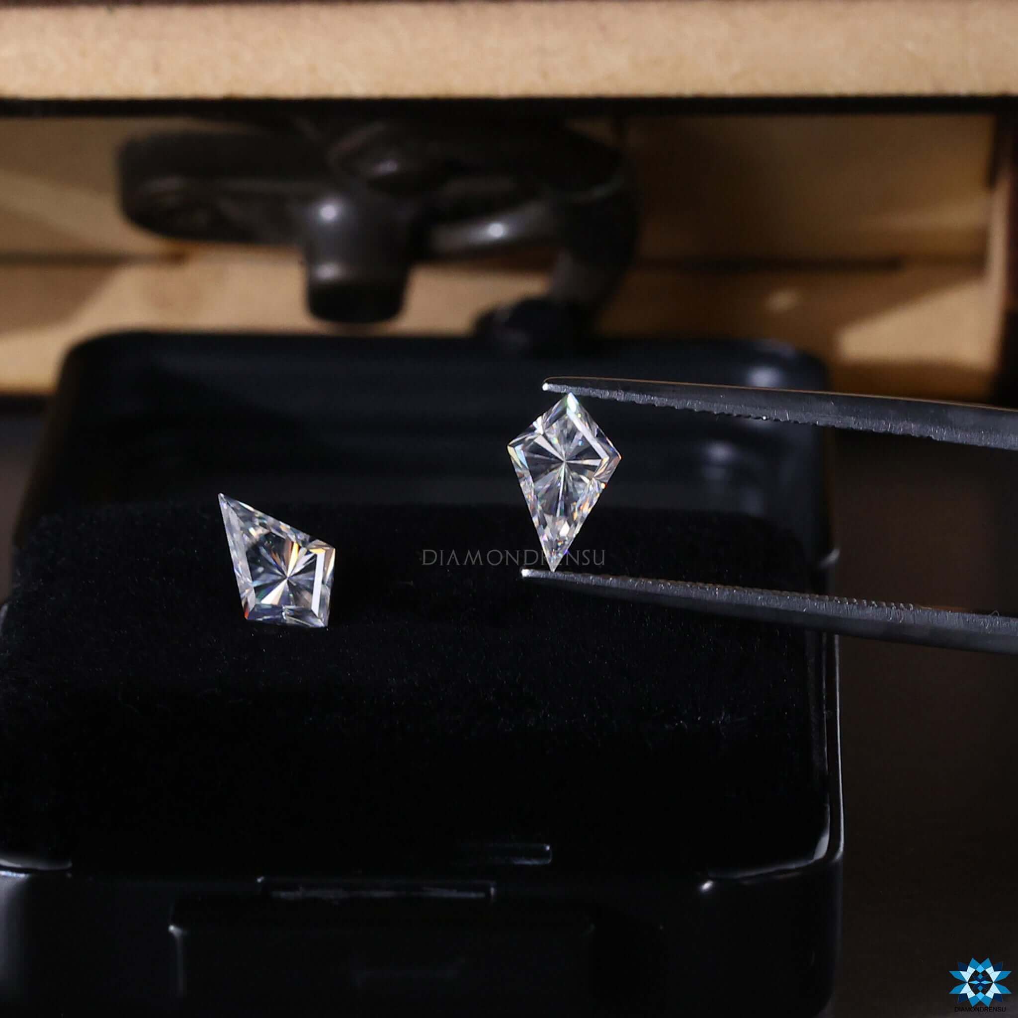 kite cut moissanite pair