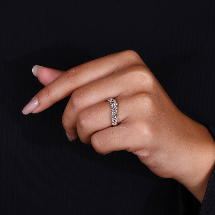 Curved Diamond Wedding Band In Yellow Gold