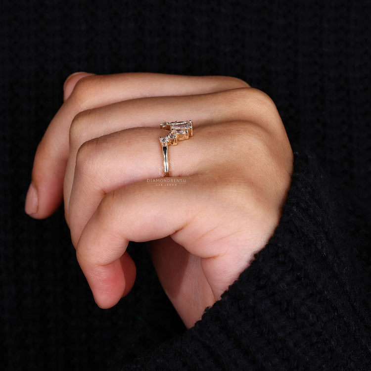 Crown wedding band with tapered baguette
