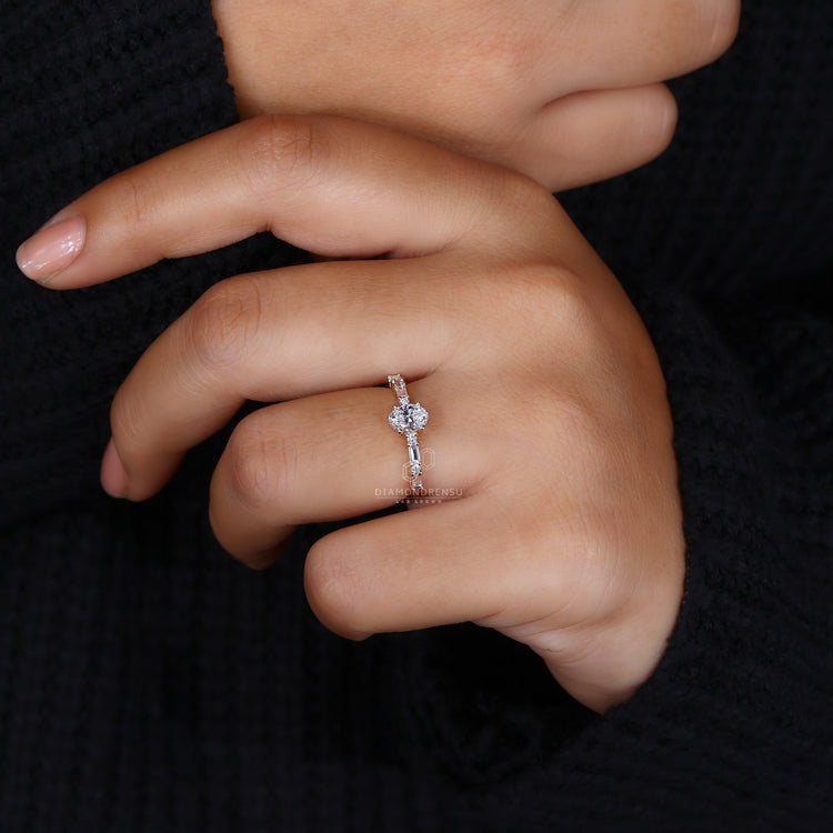 Buy engagement ring with side stones in UK.
