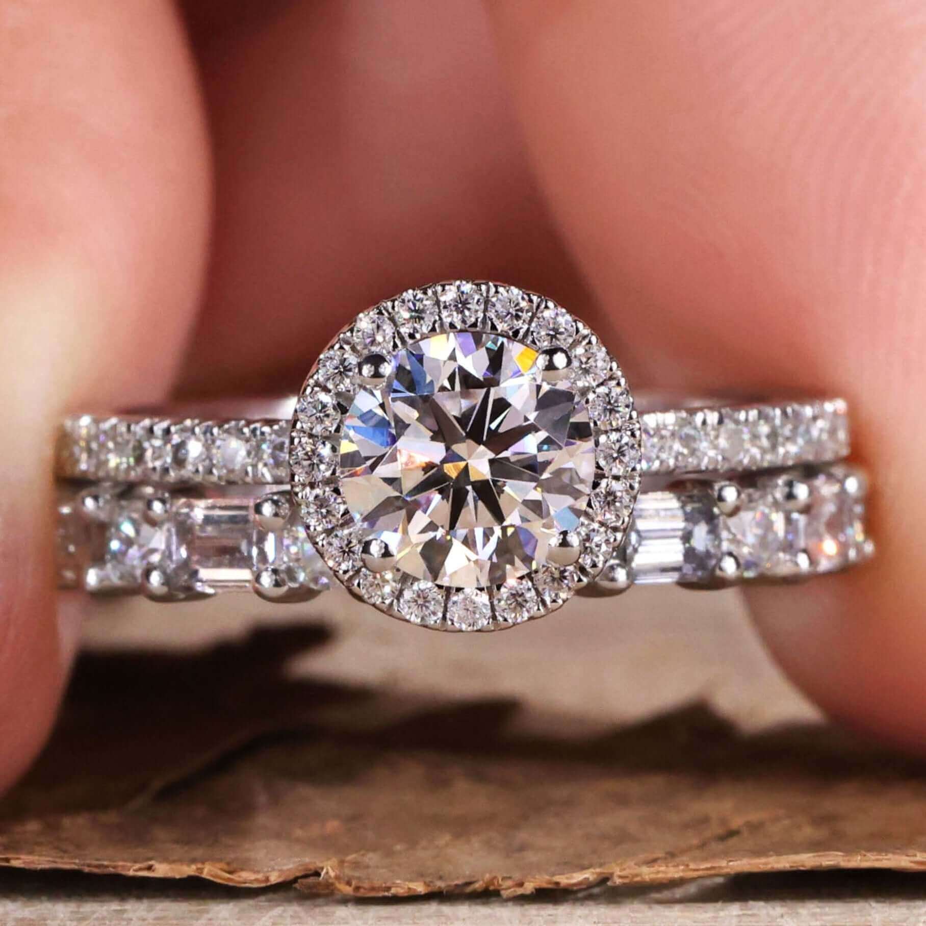 round engagement rings