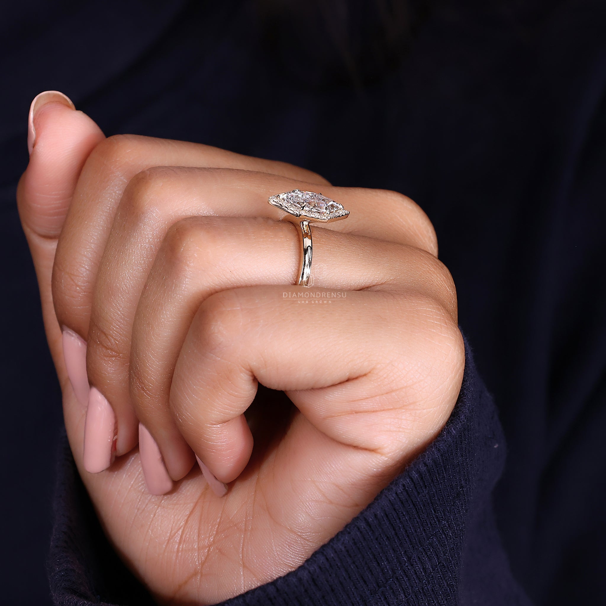 Handmade jewelry showcasing a diamondrensu ring design.
