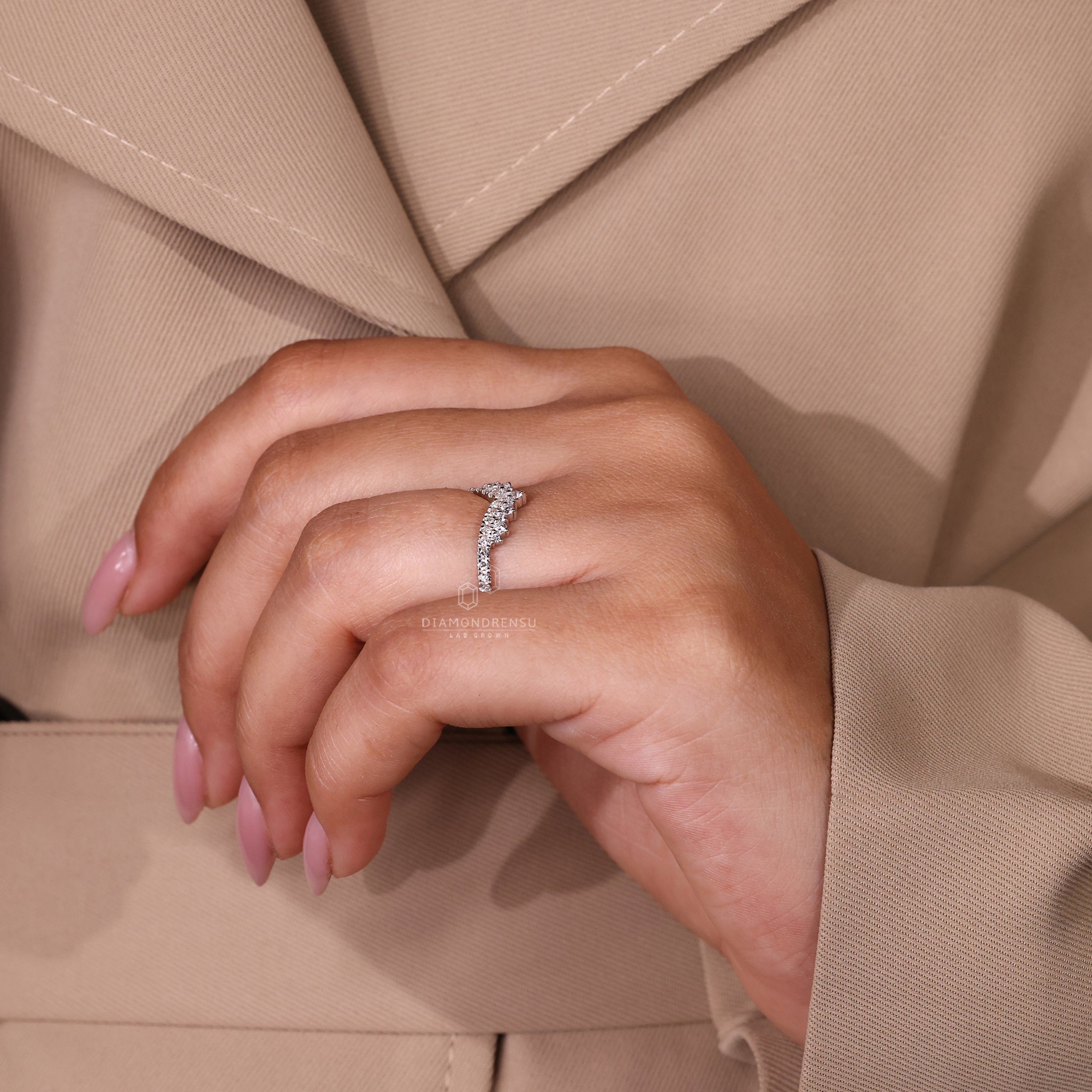 Lab grown diamond tiara wedding band.
