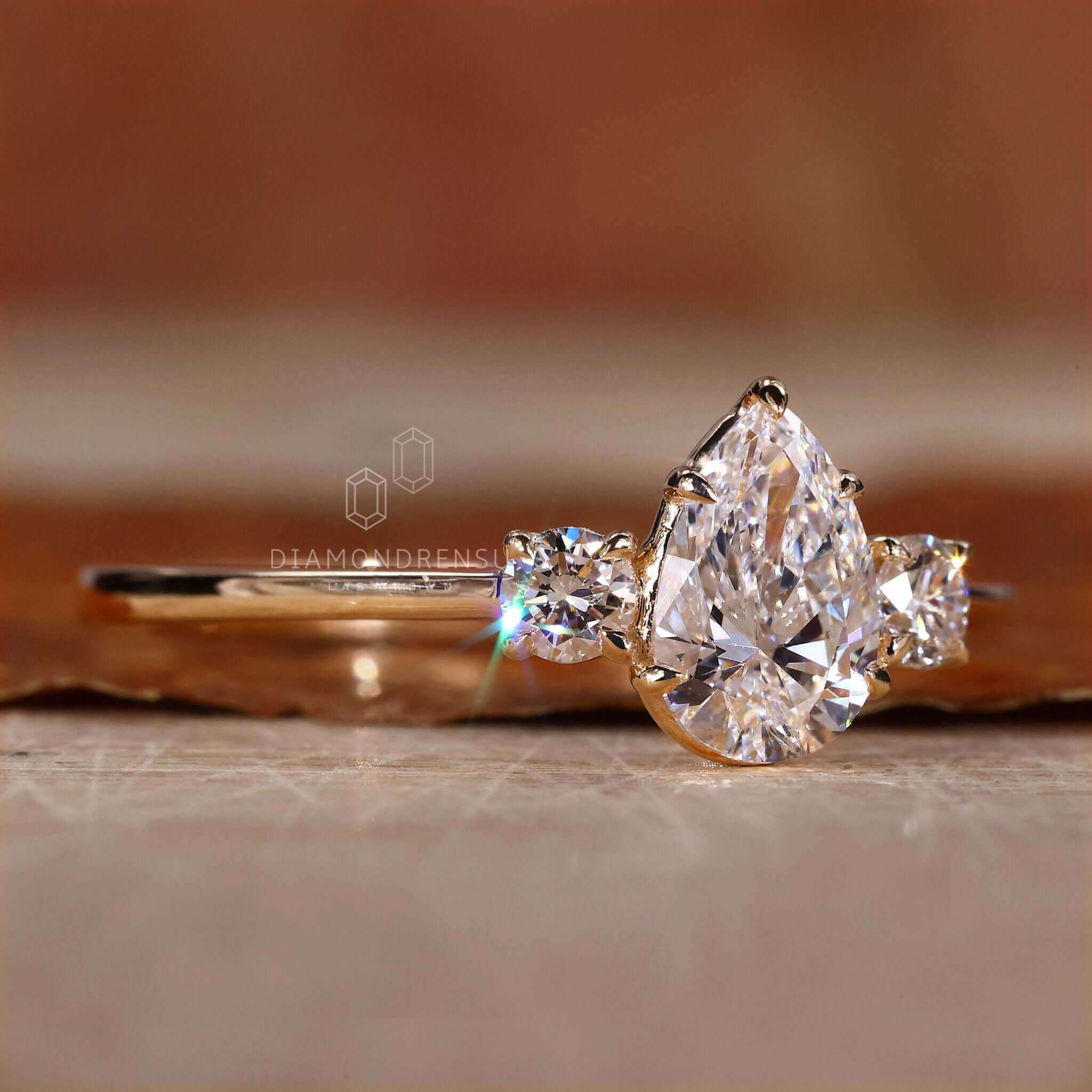 pear engagement ring