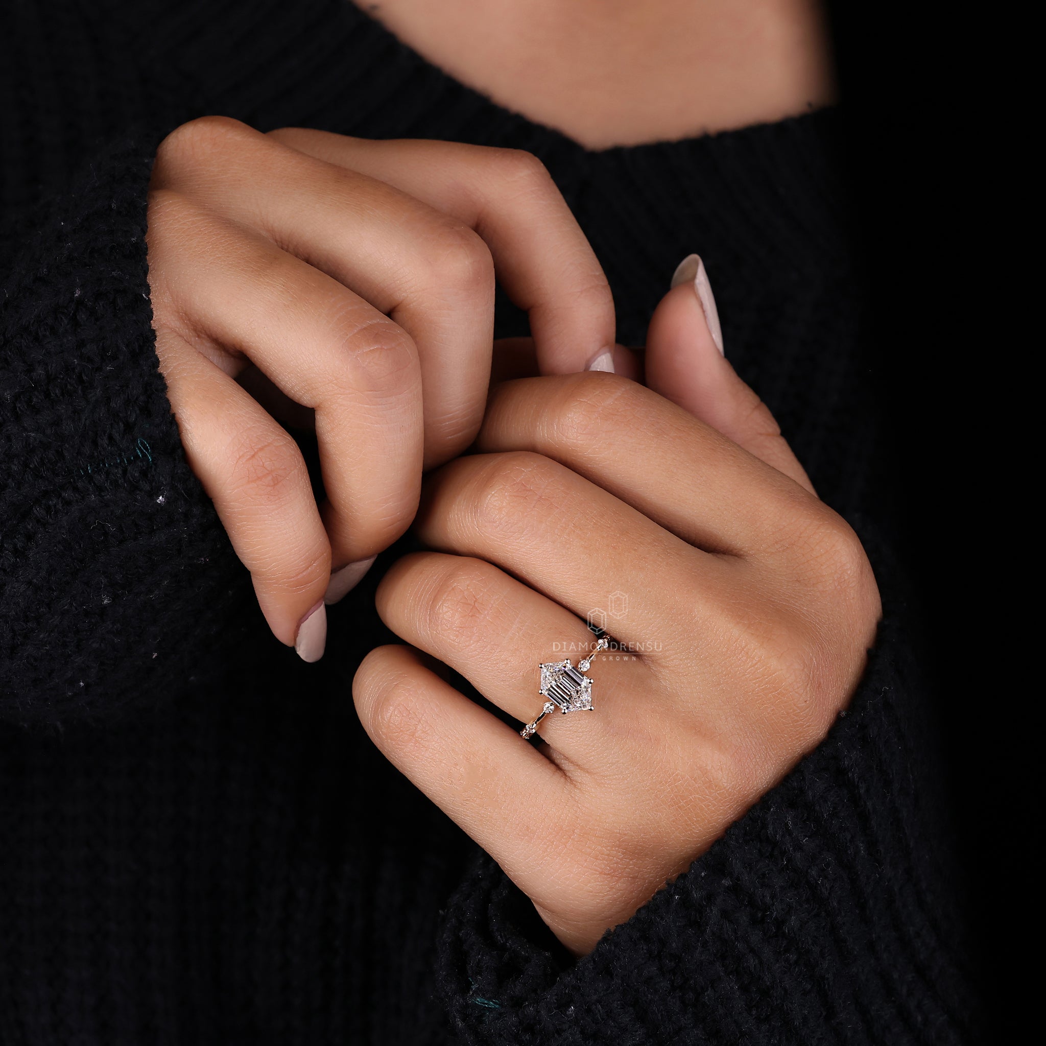 Lab grown diamond distance pave ring with hexagon shape.
