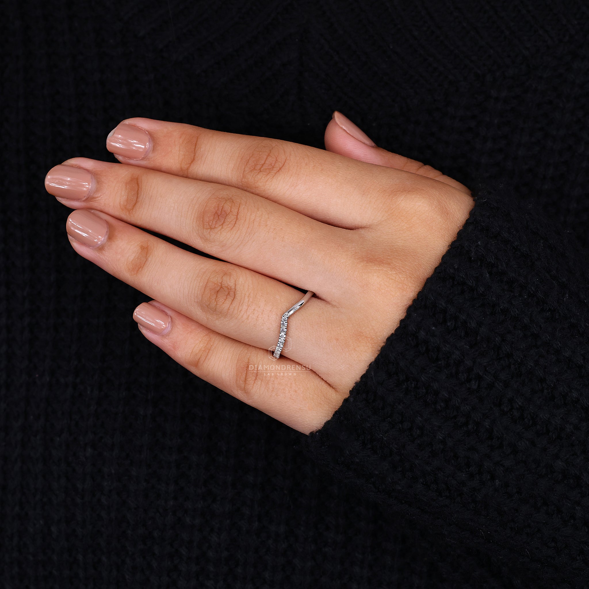 Chevron band with unique wedding band shape
