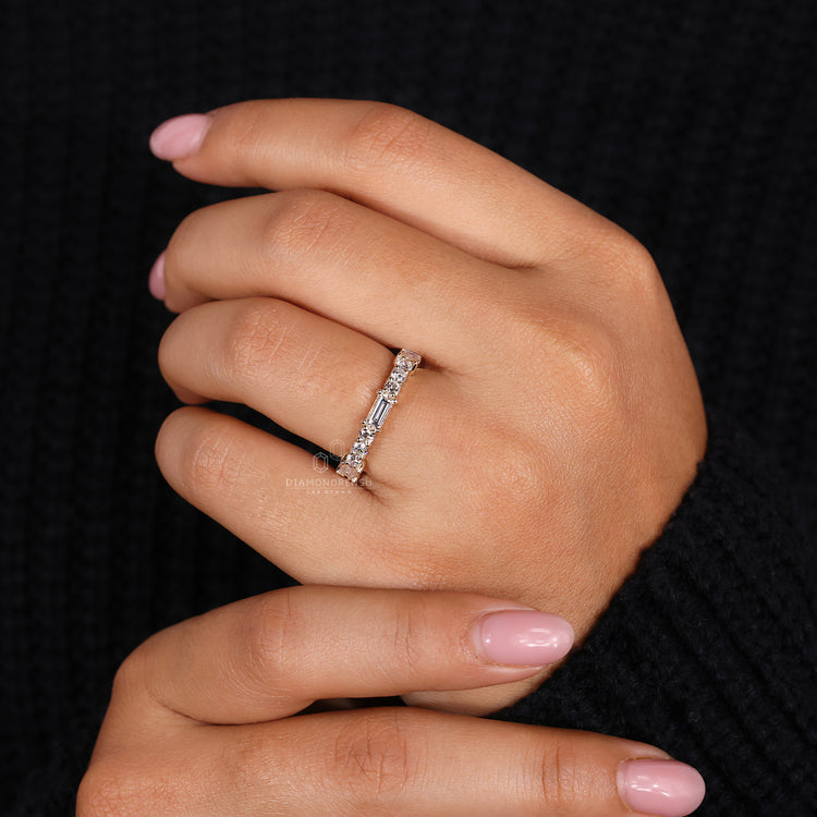 Yellow gold wedding band with baguette design
